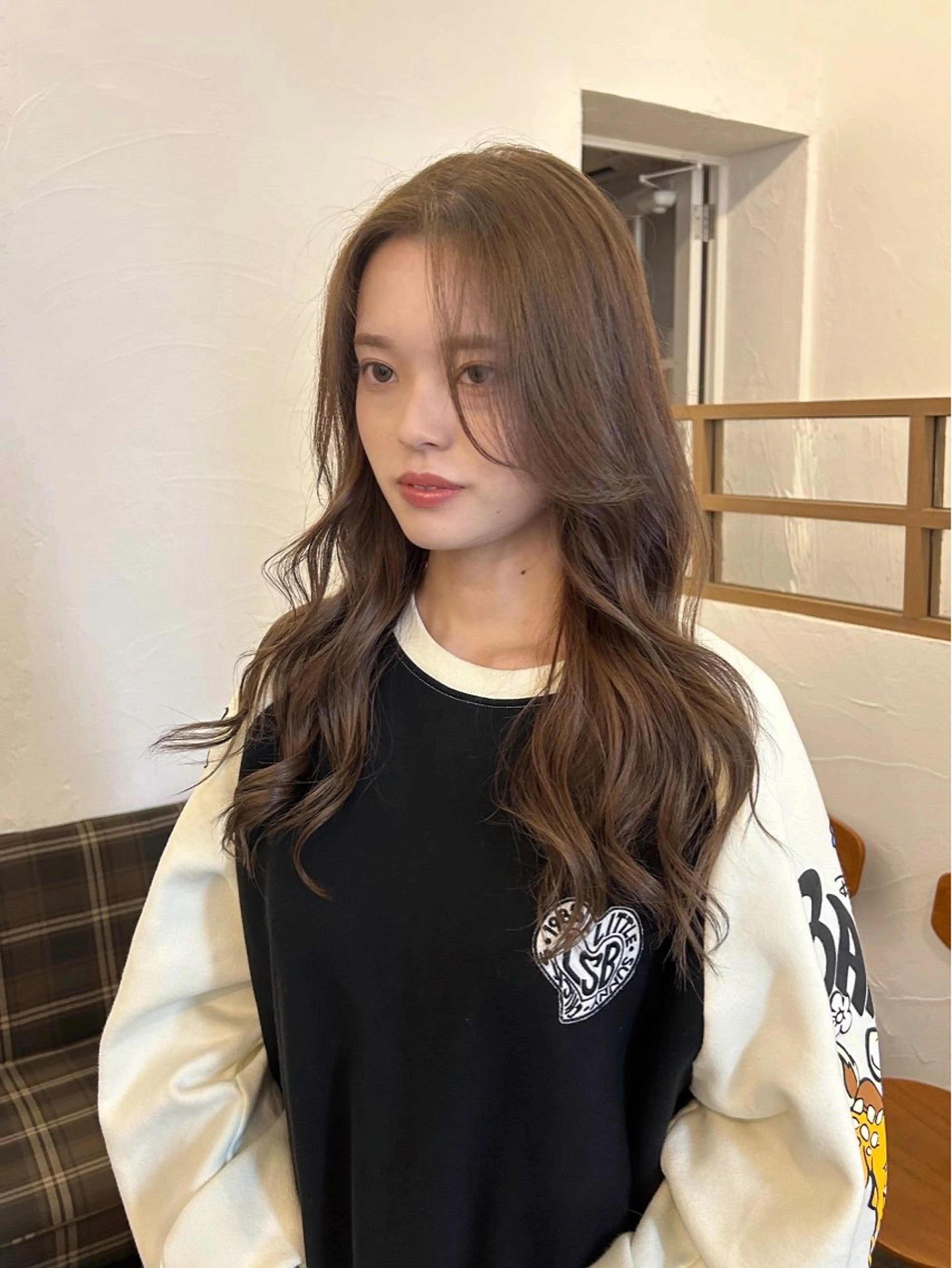 ロング カラー ブリーチ 透明感カラー ヘアカラー 水谷 優華のヘアスタイル