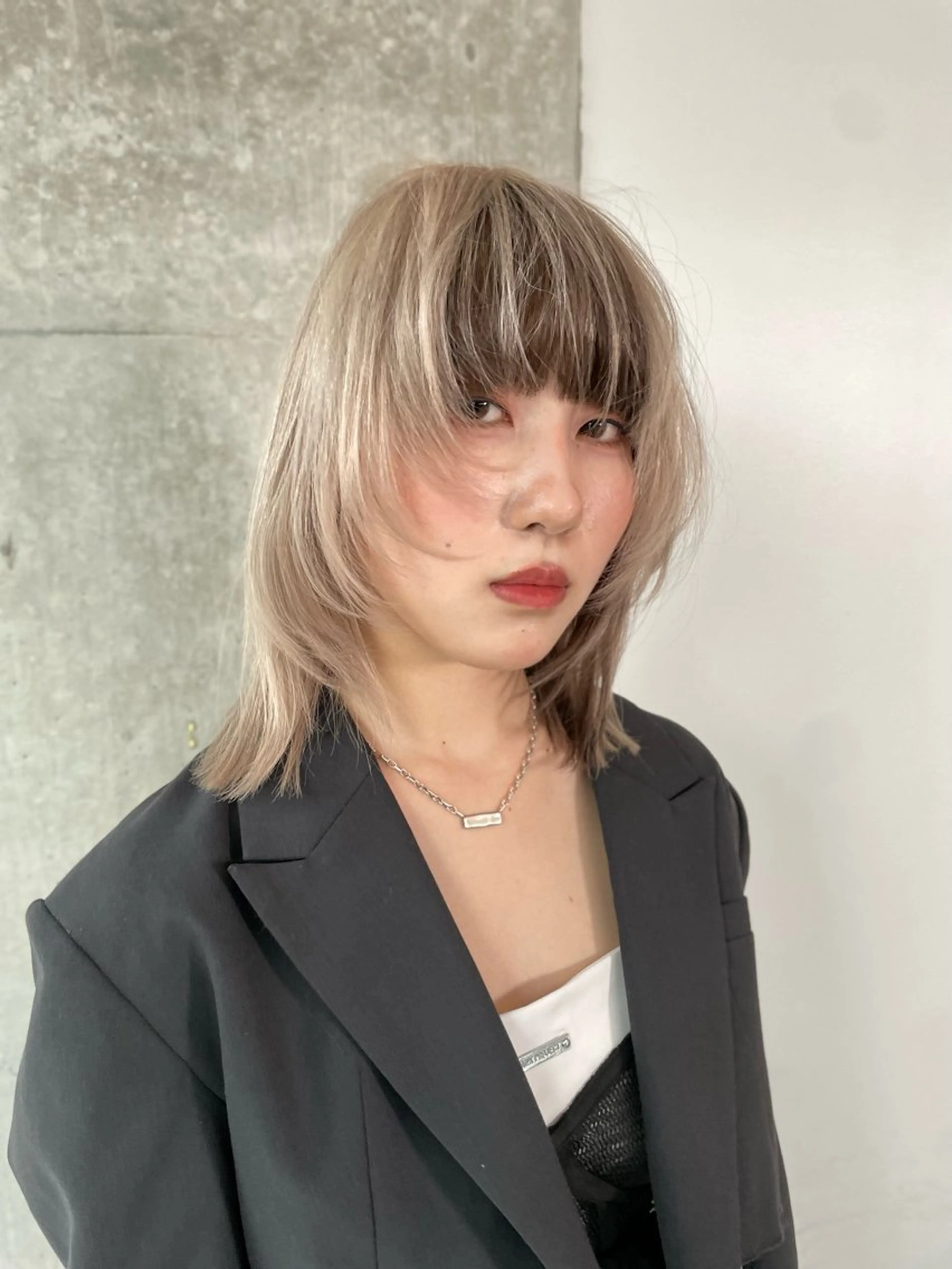 ミディアム 原宿ブリーチカラー /三藤みさきのヘアスタイル