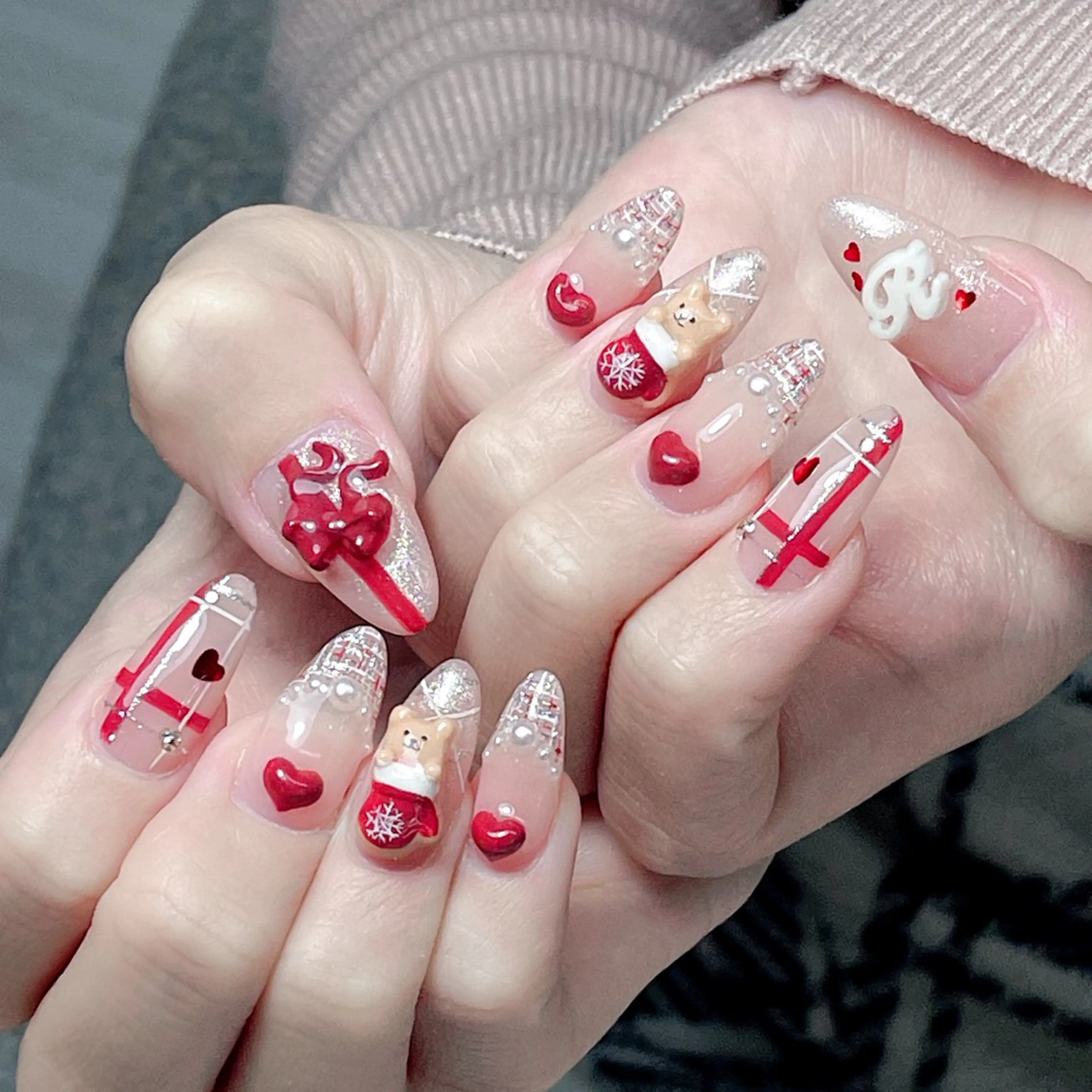 ネイル ハンドネイル Queens ciciのネイルデザイン