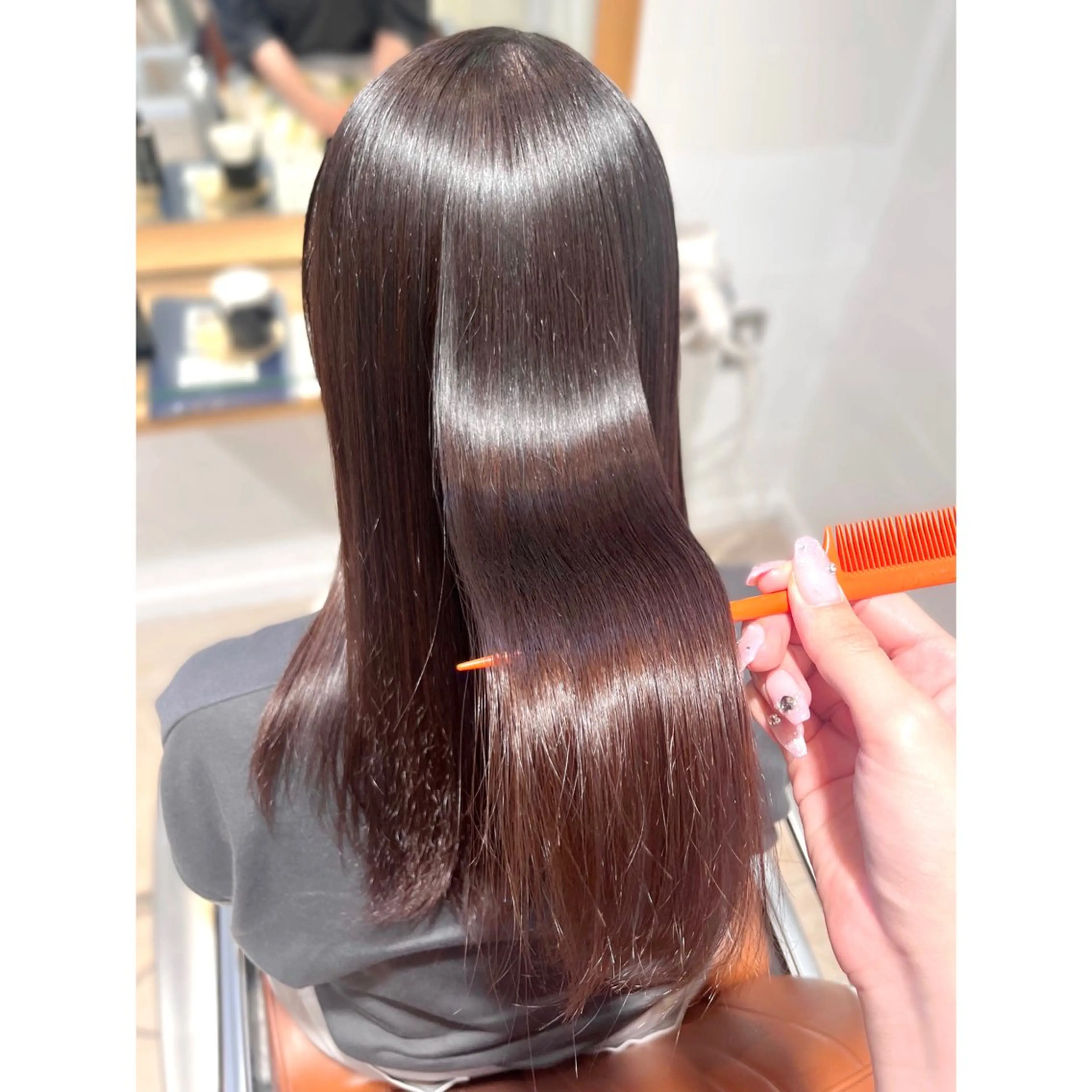 ロング 縮毛矯正 松森 小夏のヘアスタイル