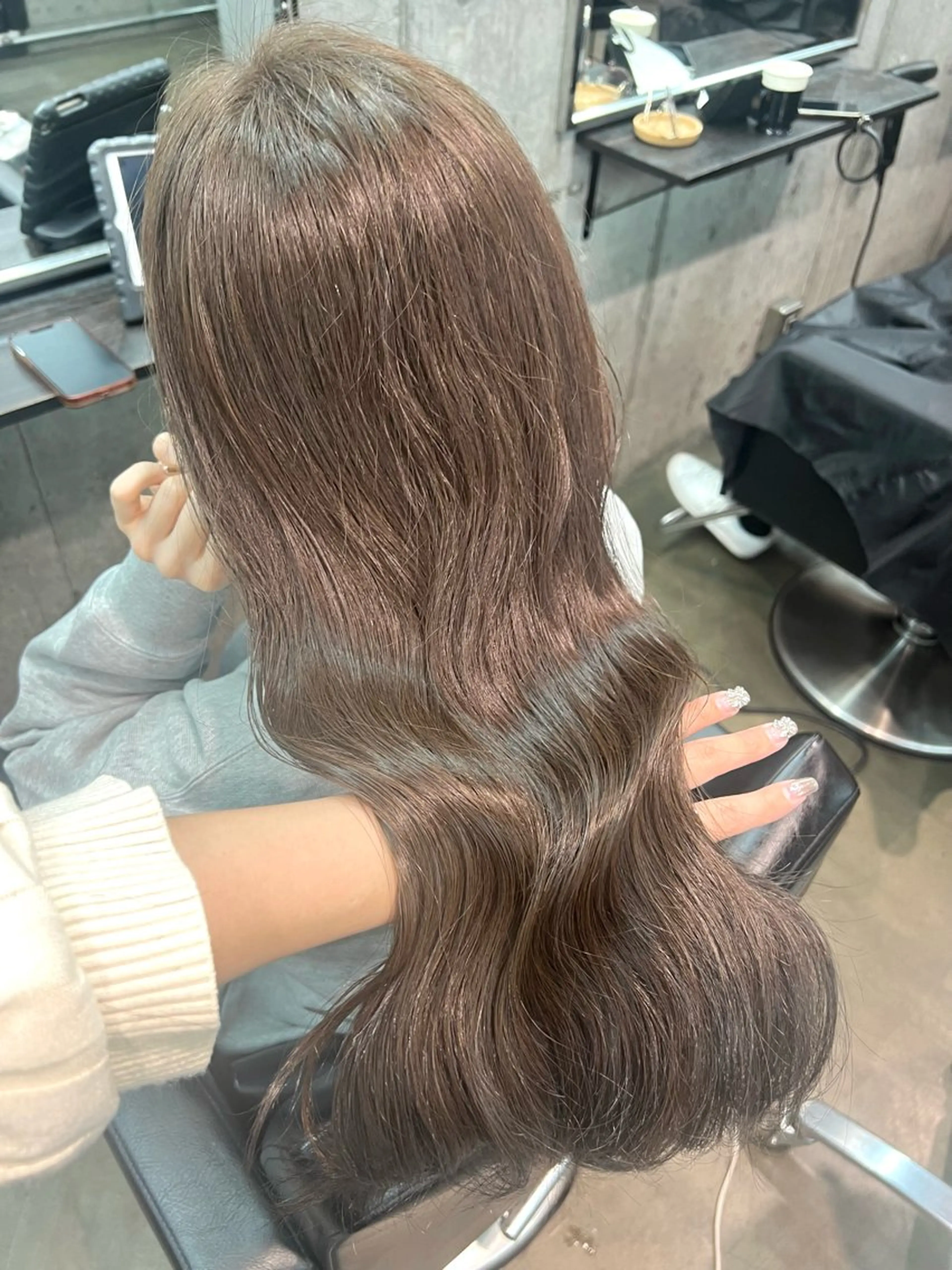 ロング カラー アッシュ ベージュカラー ダブルカラー ロング トリートメント カット ヘアカラー トリートメント 透明感カラー ✨ 韓国艶髪💗菅原のヘアスタイル