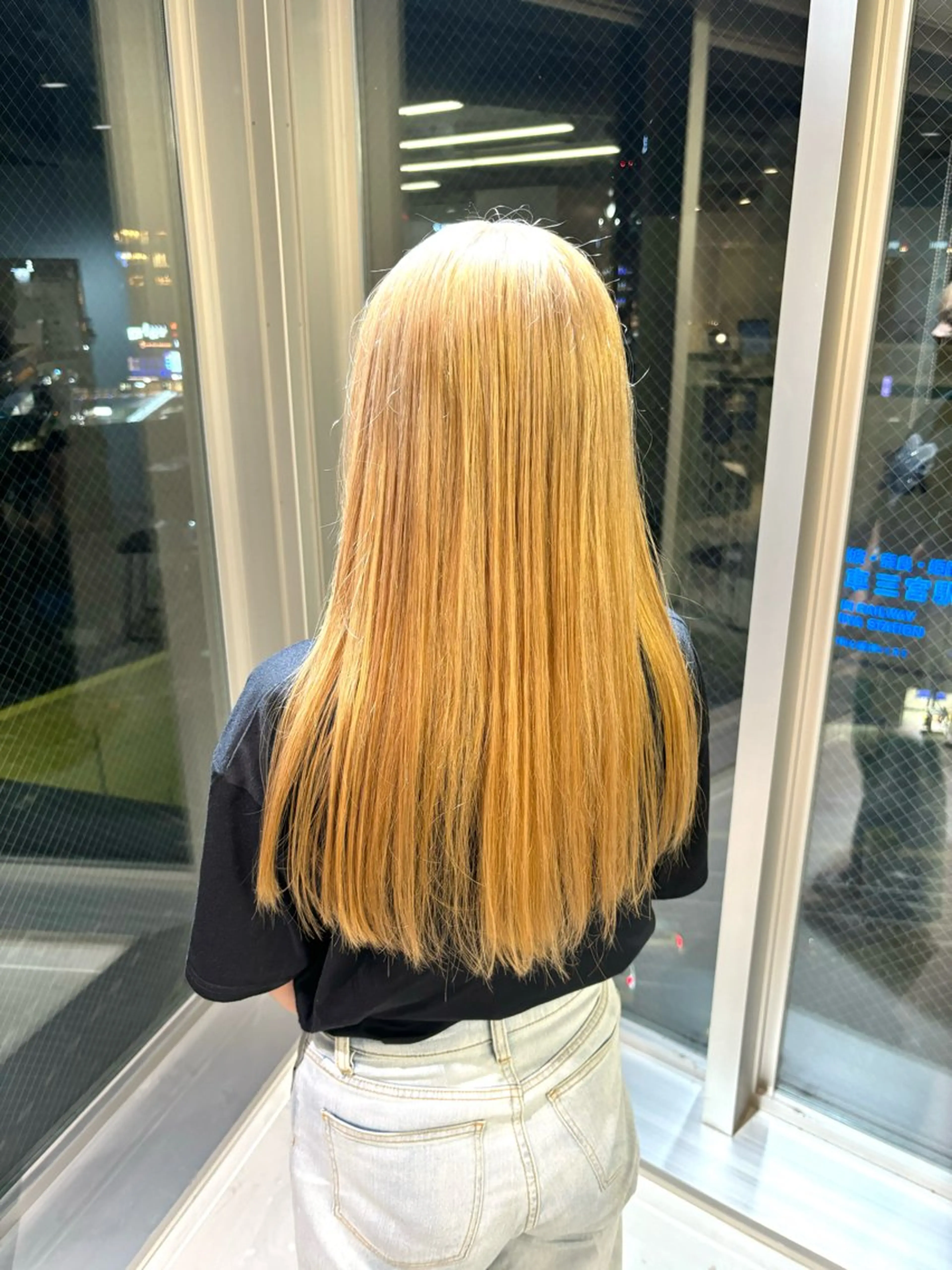 ロング カラー ブリーチ ブロンド ヘアカラー トリートメント パーマ&ブリーチ /飯牟田/GEAR.のヘアスタイル