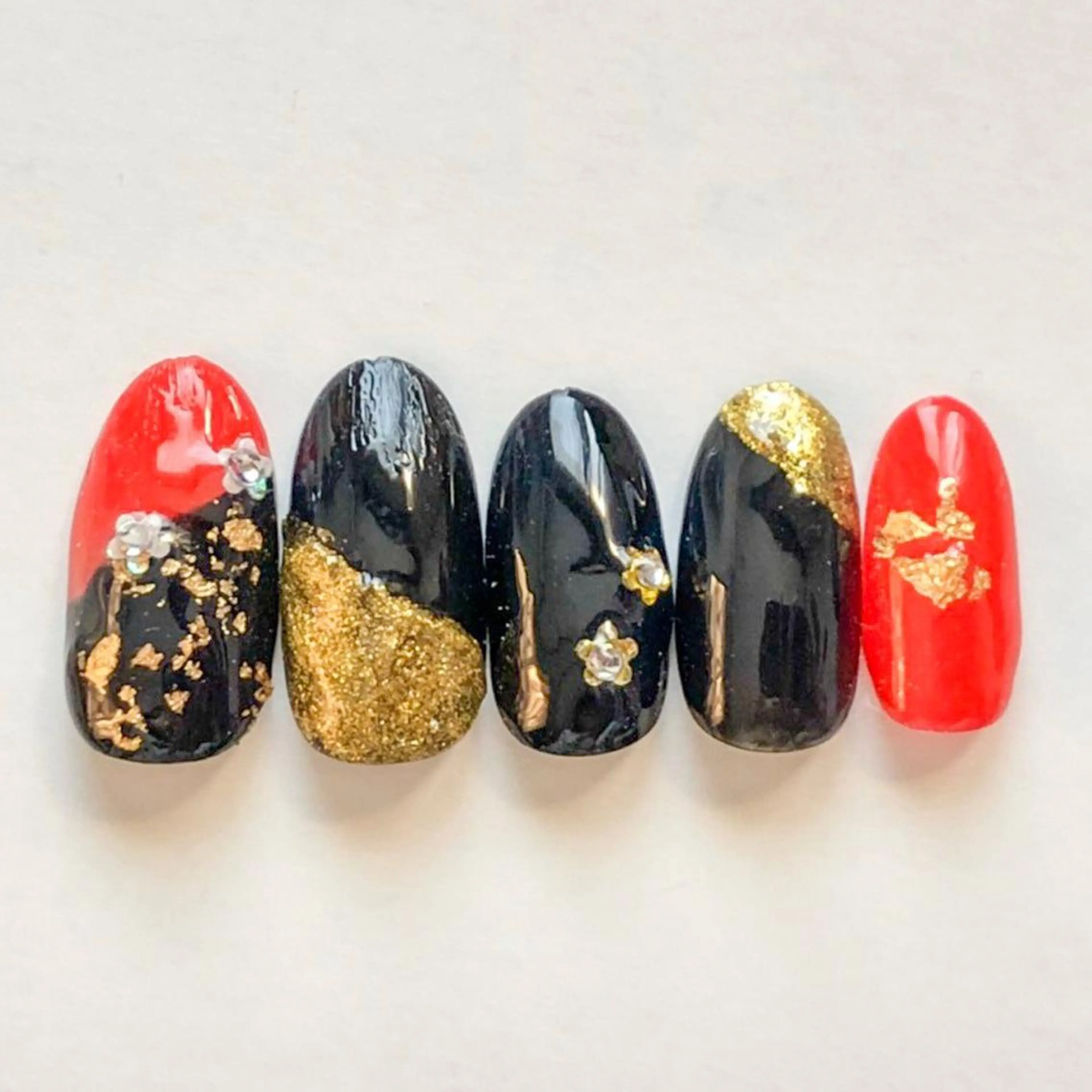 ネイル tiarynail K K🐼のネイルデザイン