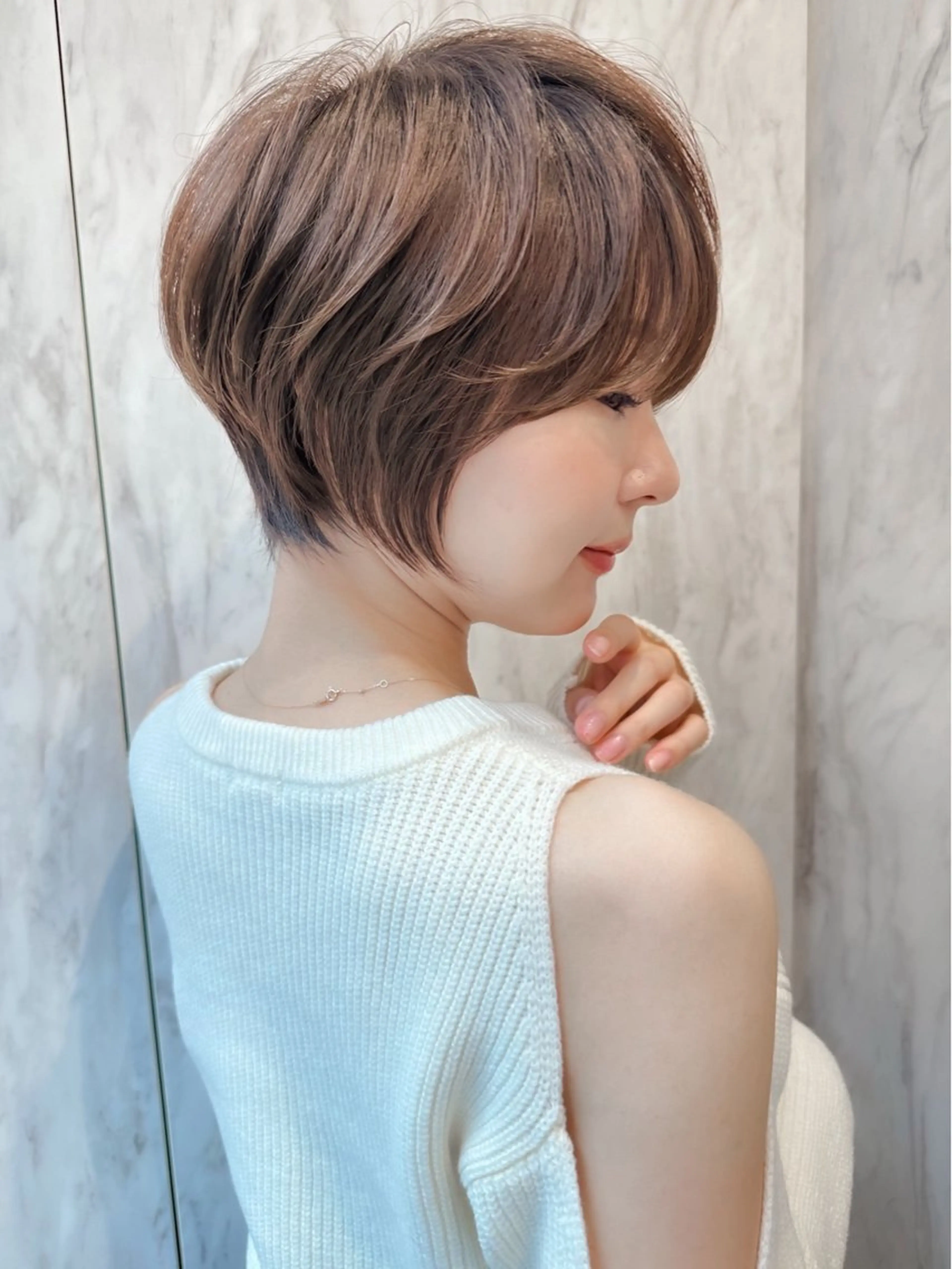 ショート カラー カット ヘアカラー トリートメント ボブ/ショート/ 縮毛矯正⚜️工藤昴のヘアスタイル