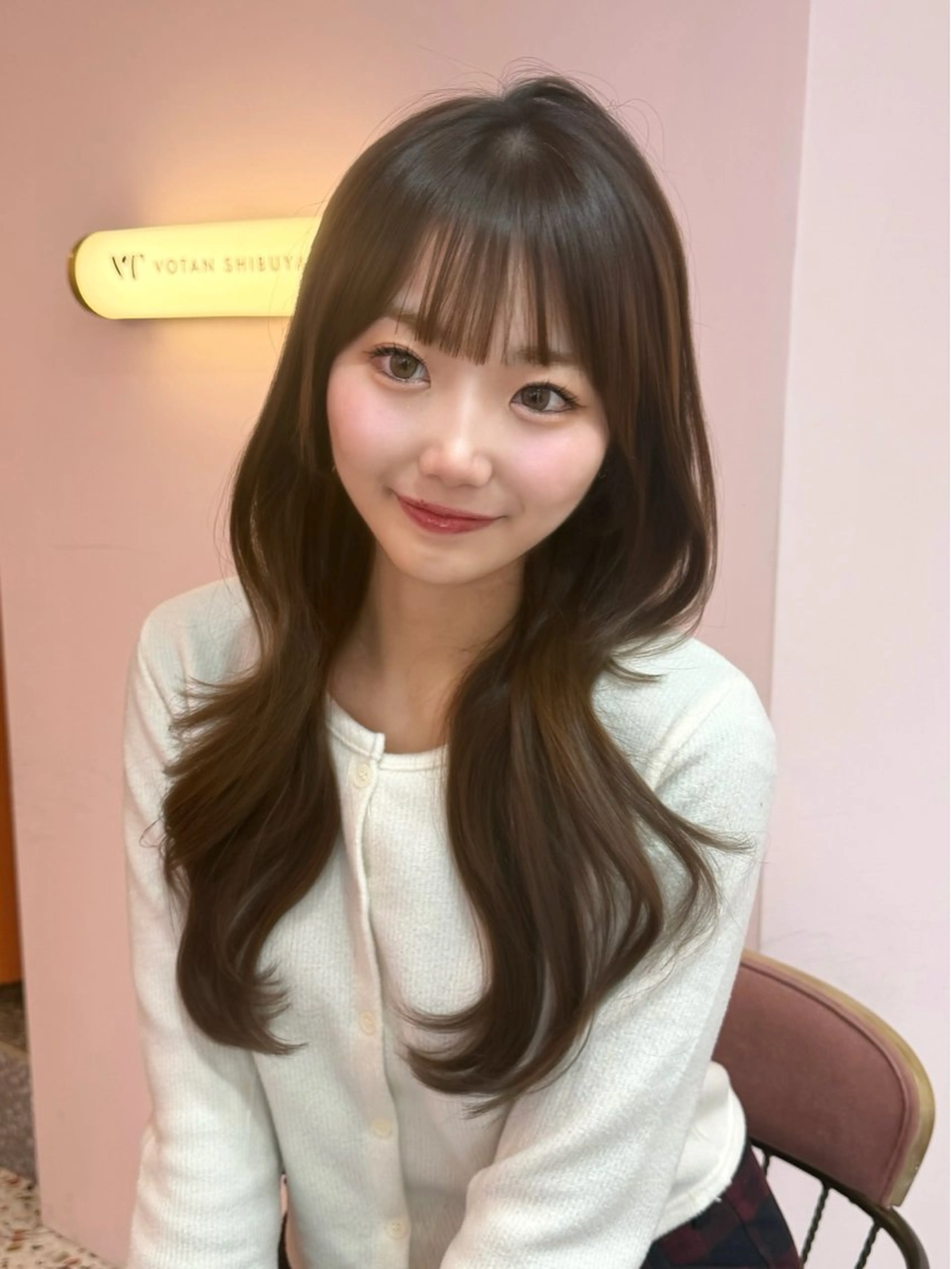 セミロング カラー ベージュカラー ブリーチ ブラウンカラー チョコレートブラウン 透明感カラー カット ヘアカラー トリートメント 渋谷/韓国ヘア/ 顔まわり♡Ayakaのヘアスタイル