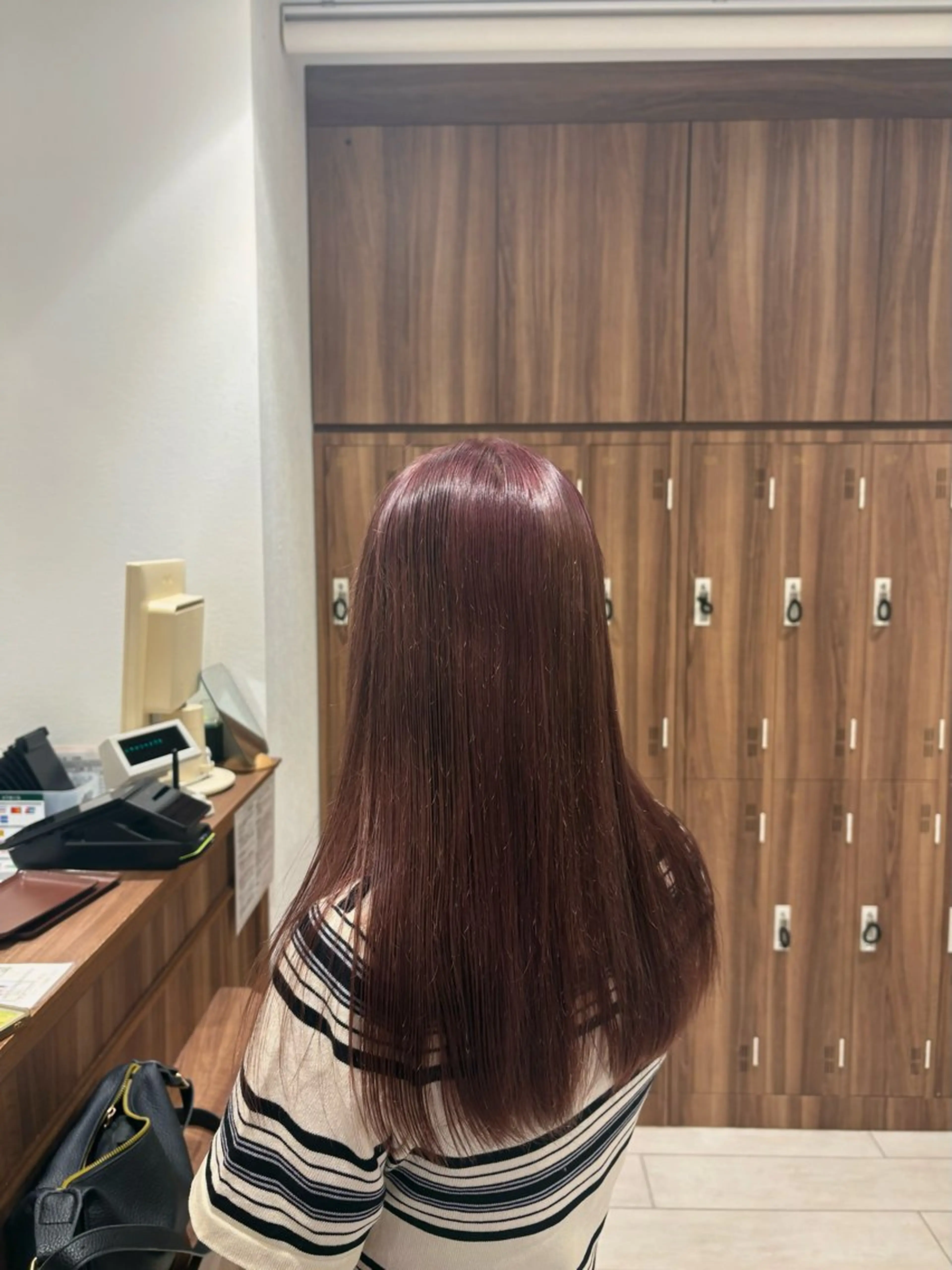 ロング ヘアカラー 小村 侑生のヘアスタイル