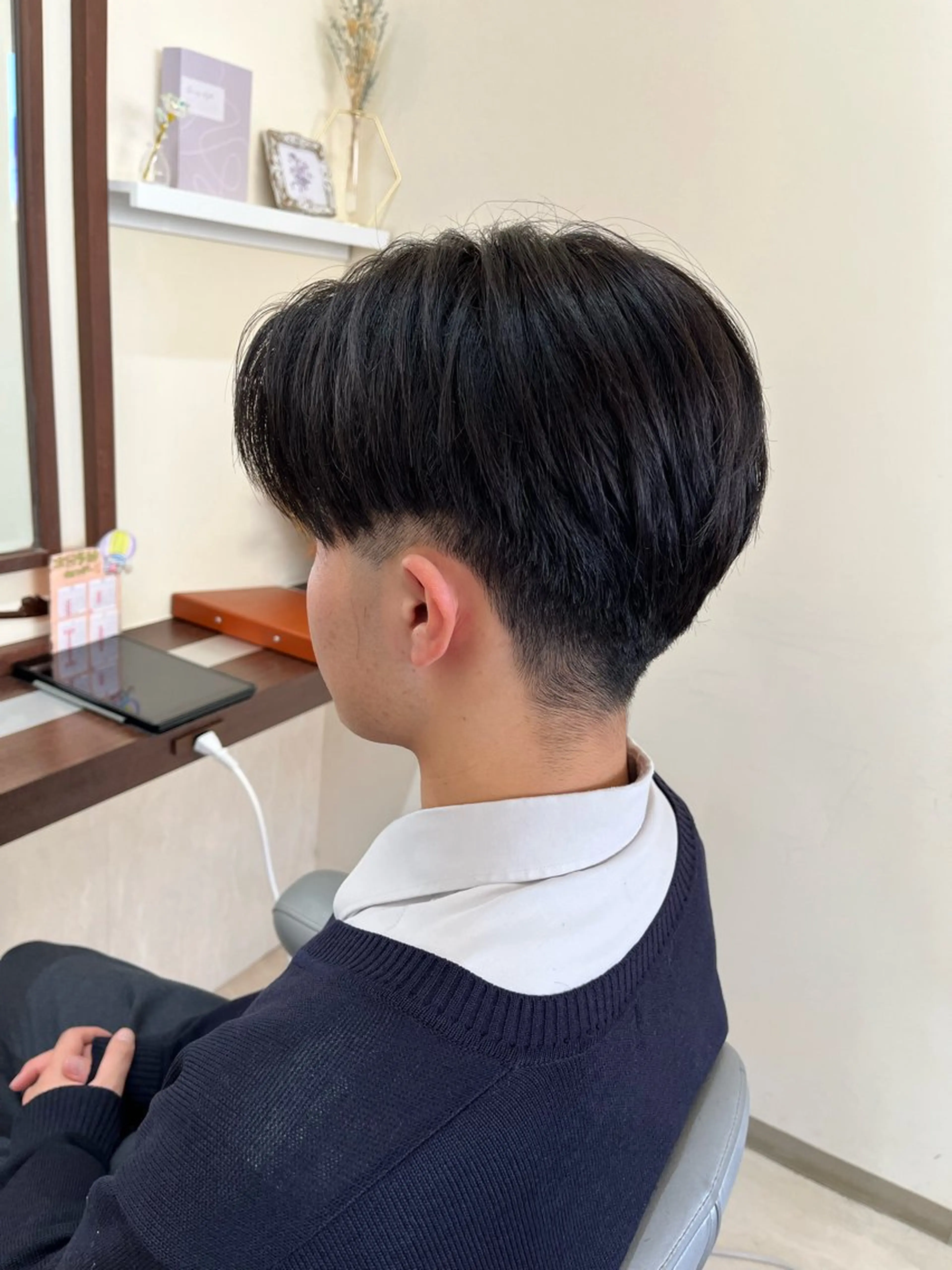 ショート メンズ センターパート 刈り上げ 🧊メンズ特化🧊 高木航希のヘアスタイル