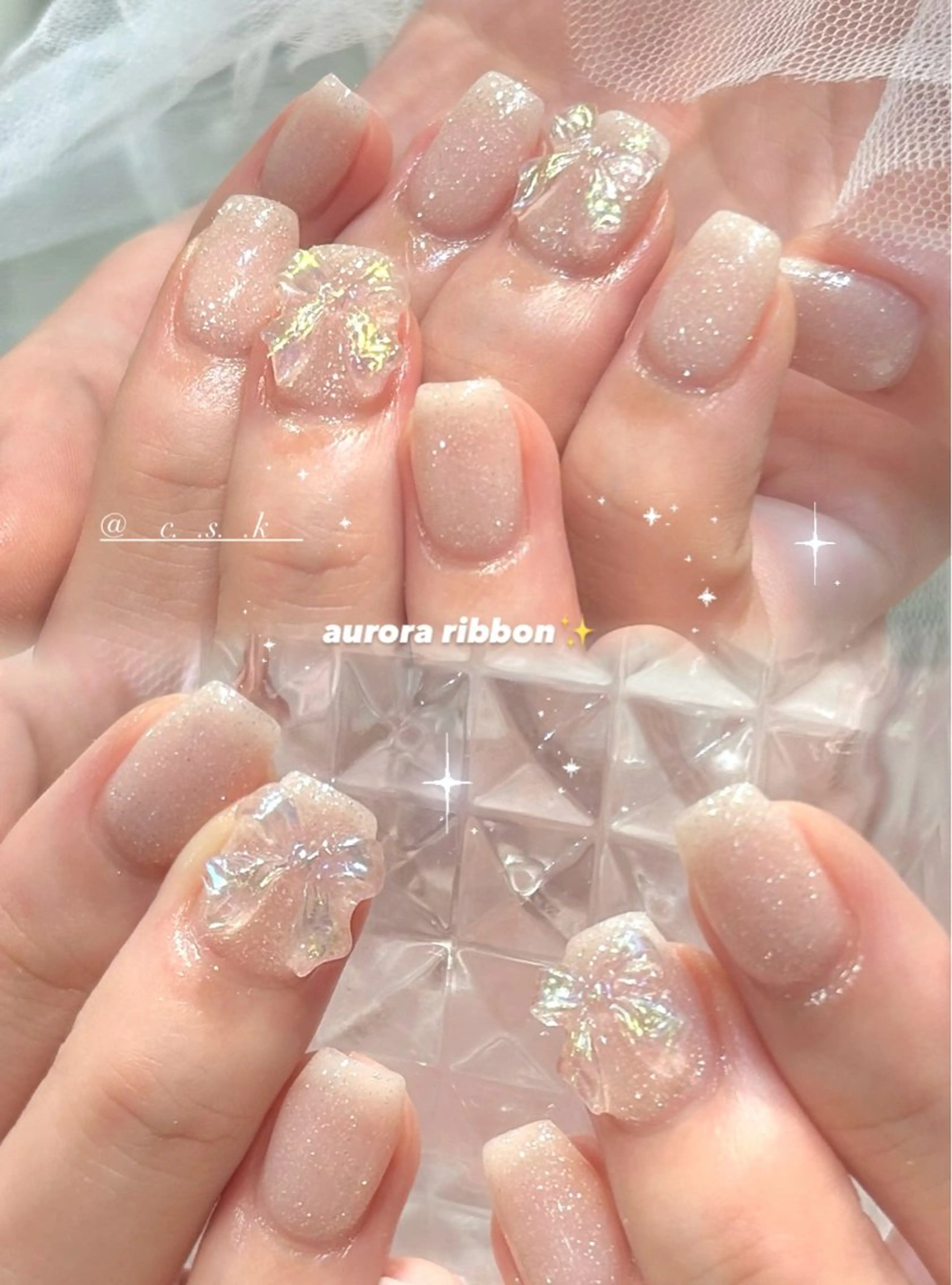 ネイル フラッシュネイル キラキラネイル リボン ハンドネイル 🎀チーク/ちゅるん 🫧chisa🎀のネイルデザイン