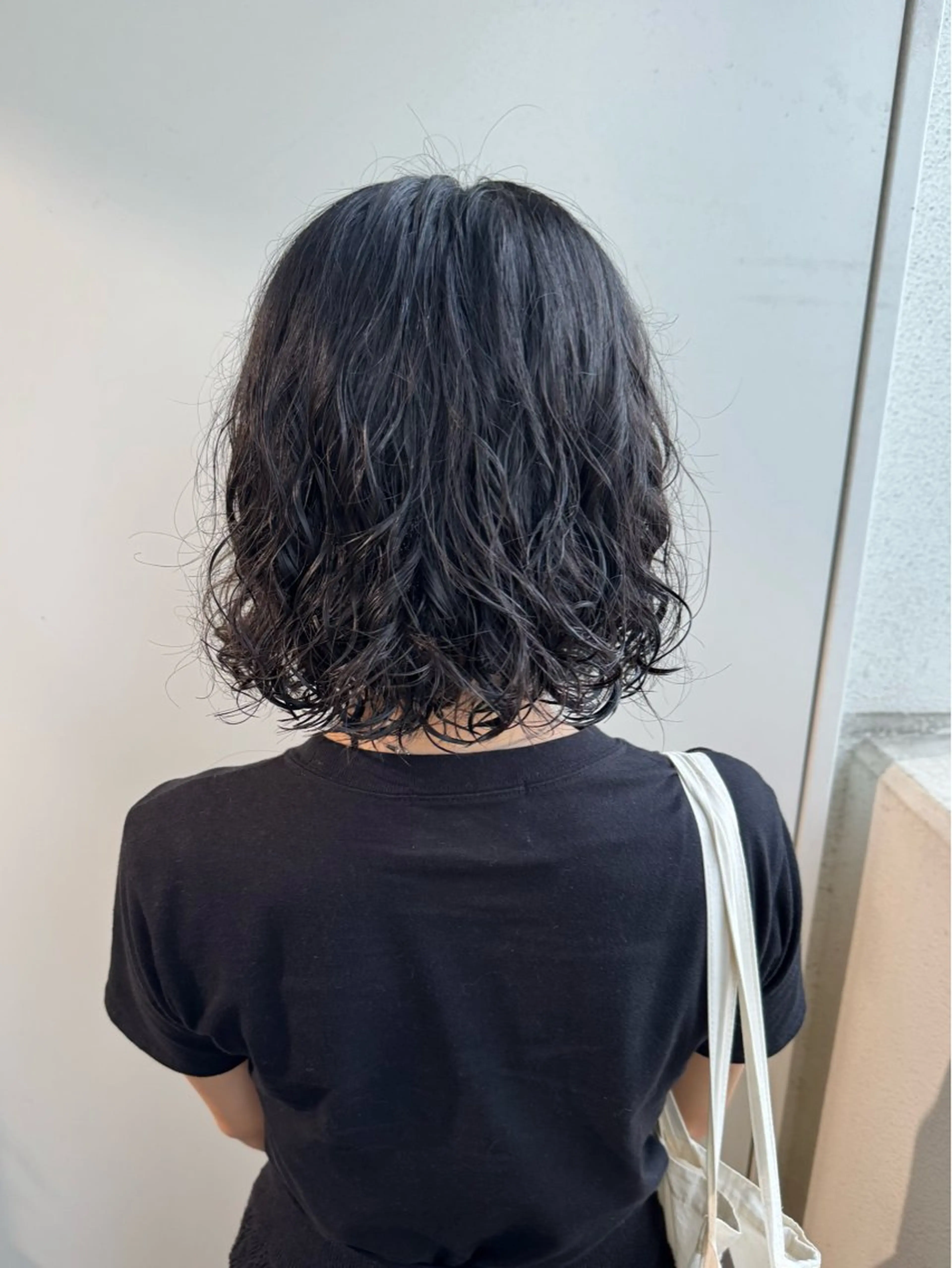 ミディアム パーマ ミディアムパーマ ボブ カット パーマ トリートメント 美髪縮毛矯正/暖色 カラー/エクステのヘアスタイル