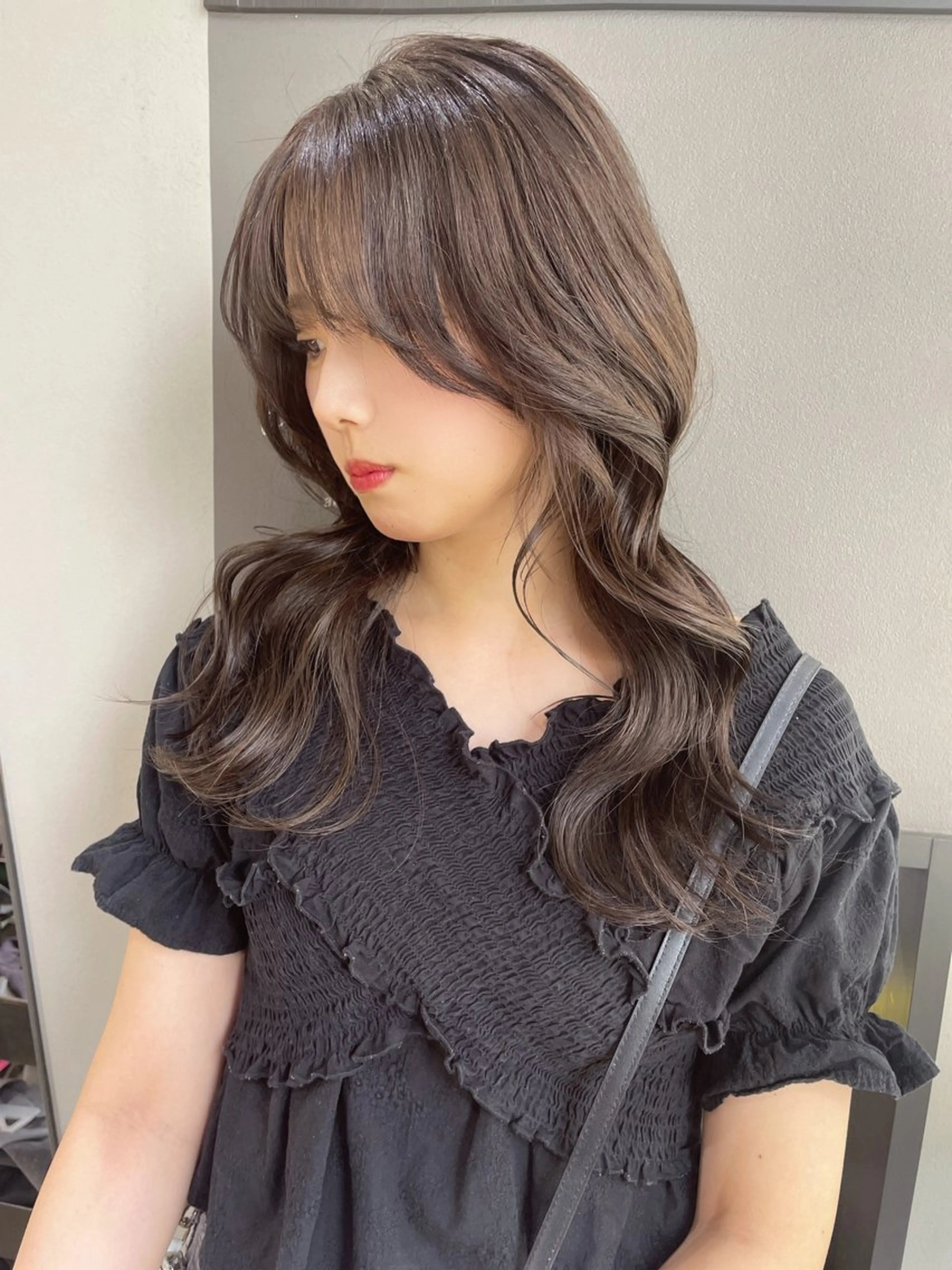 ロング カラー グレージュ レイヤーカット AIRI layer cut hairのヘアスタイル