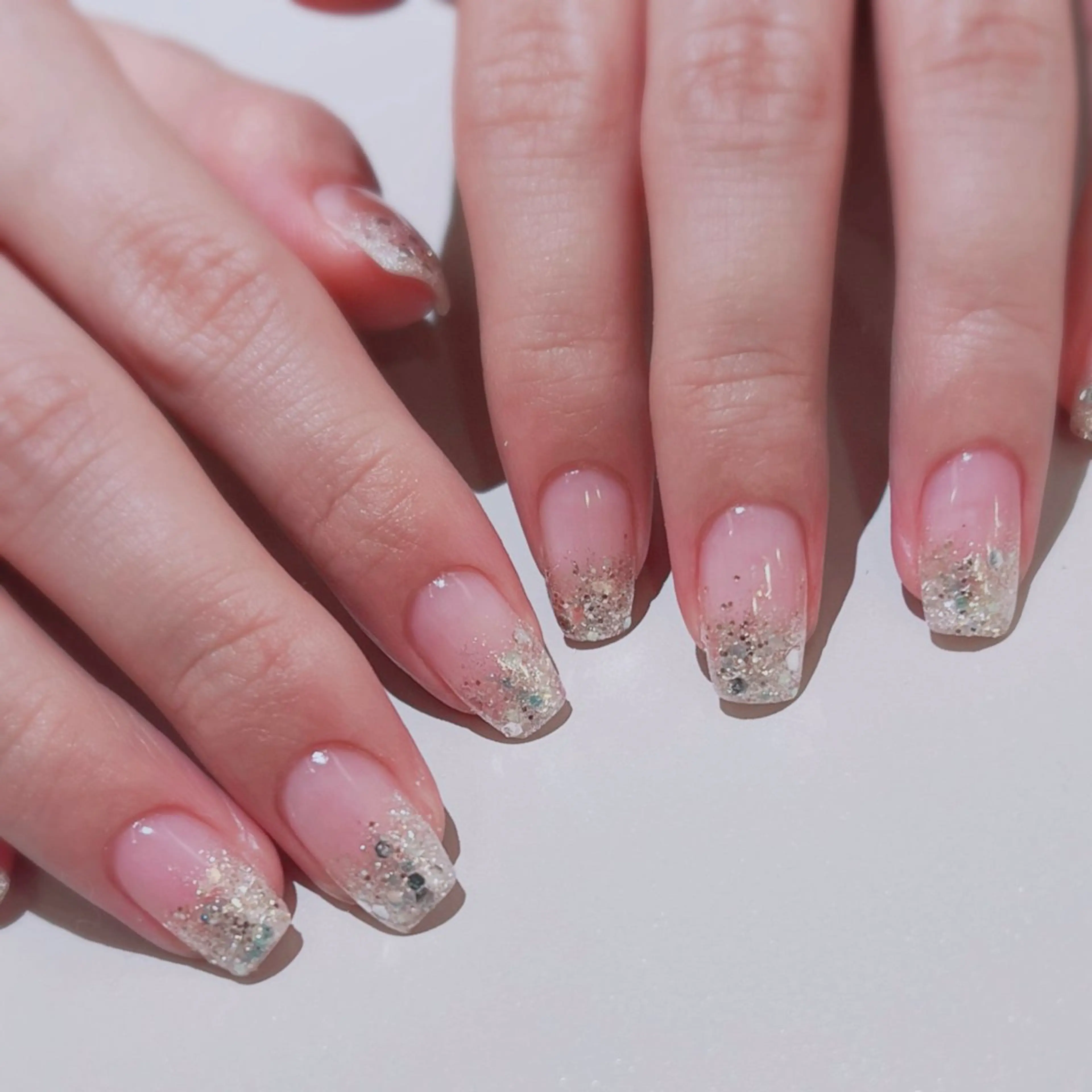 オフ有り●ラメグラデーション（ジェルオフ・クイックケア込み）の写真