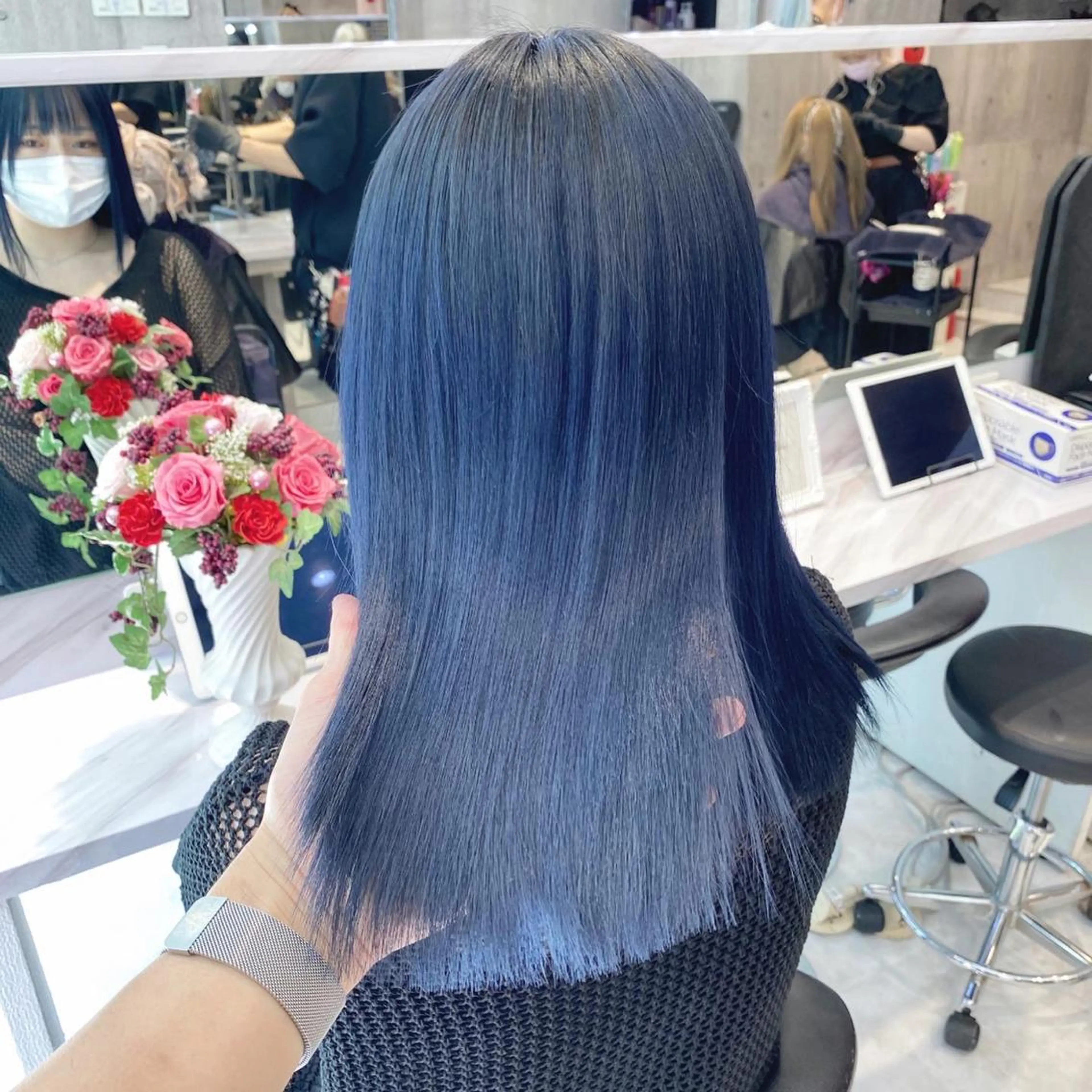 ミディアム カラー ヘアアレンジ アッシュ アッシュグレー ベージュカラー 黒髪 ブリーチ カット ヘアカラー トリートメント TAKUMAブリーチ /切りっぱなし🪽のヘアスタイル