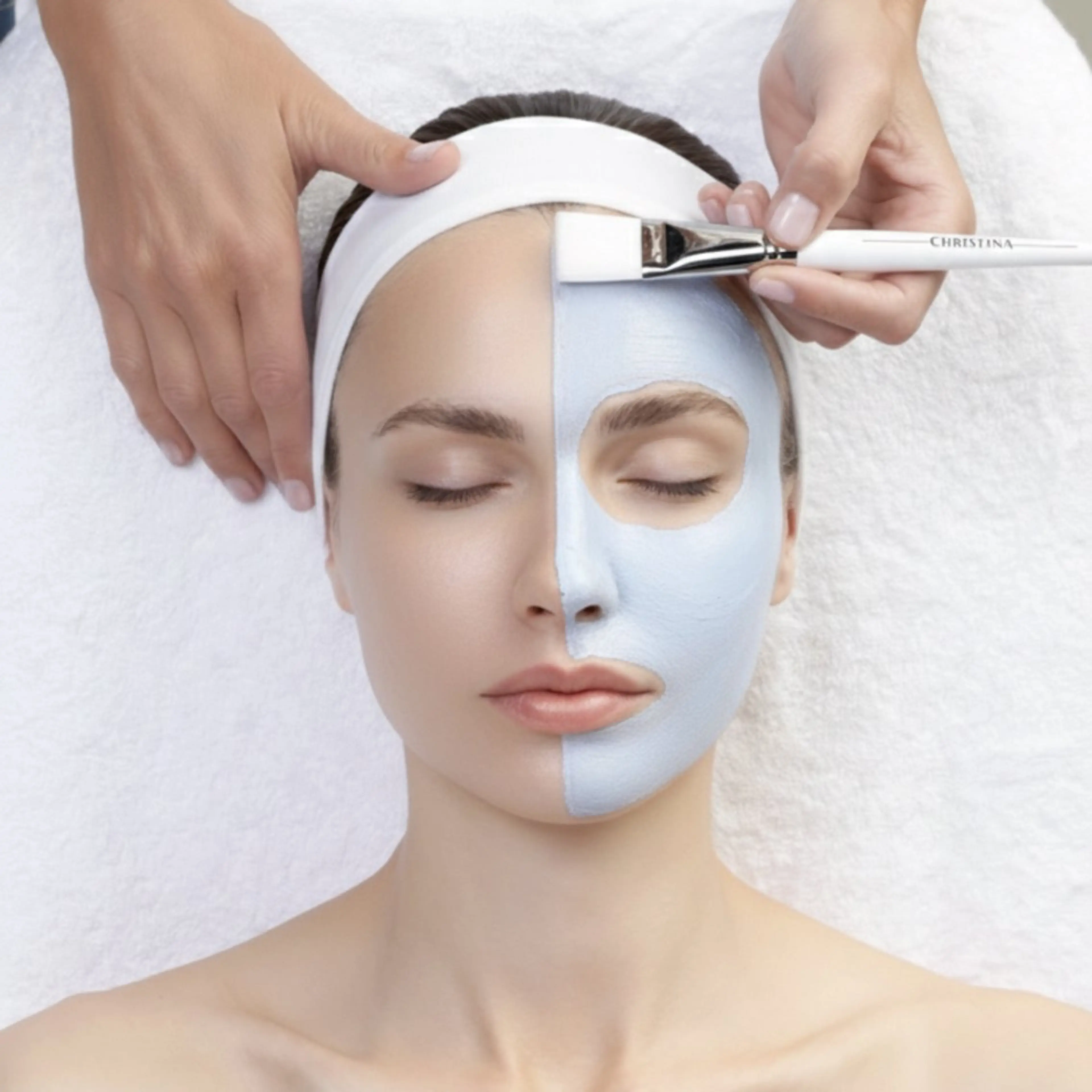 【レディース&メンズ】クリスティーナ【シミ/美白/くすみ】美白ピーリングの写真