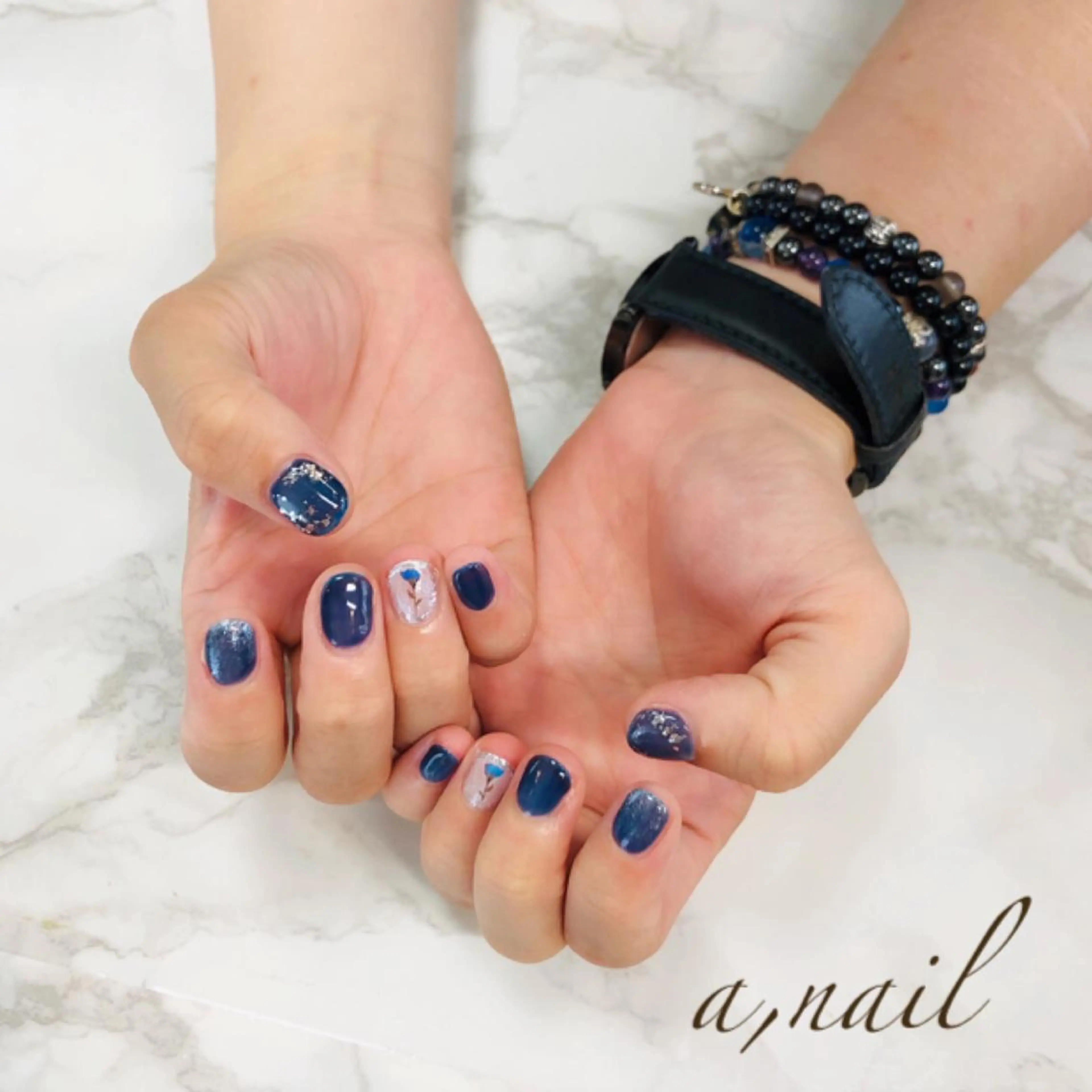 ネイル フットネイル ジェルネイル グラデーション ラメ(グリッター) ラメグラデーション ハンドネイル ネイルサロン エーネイルのネイルデザイン