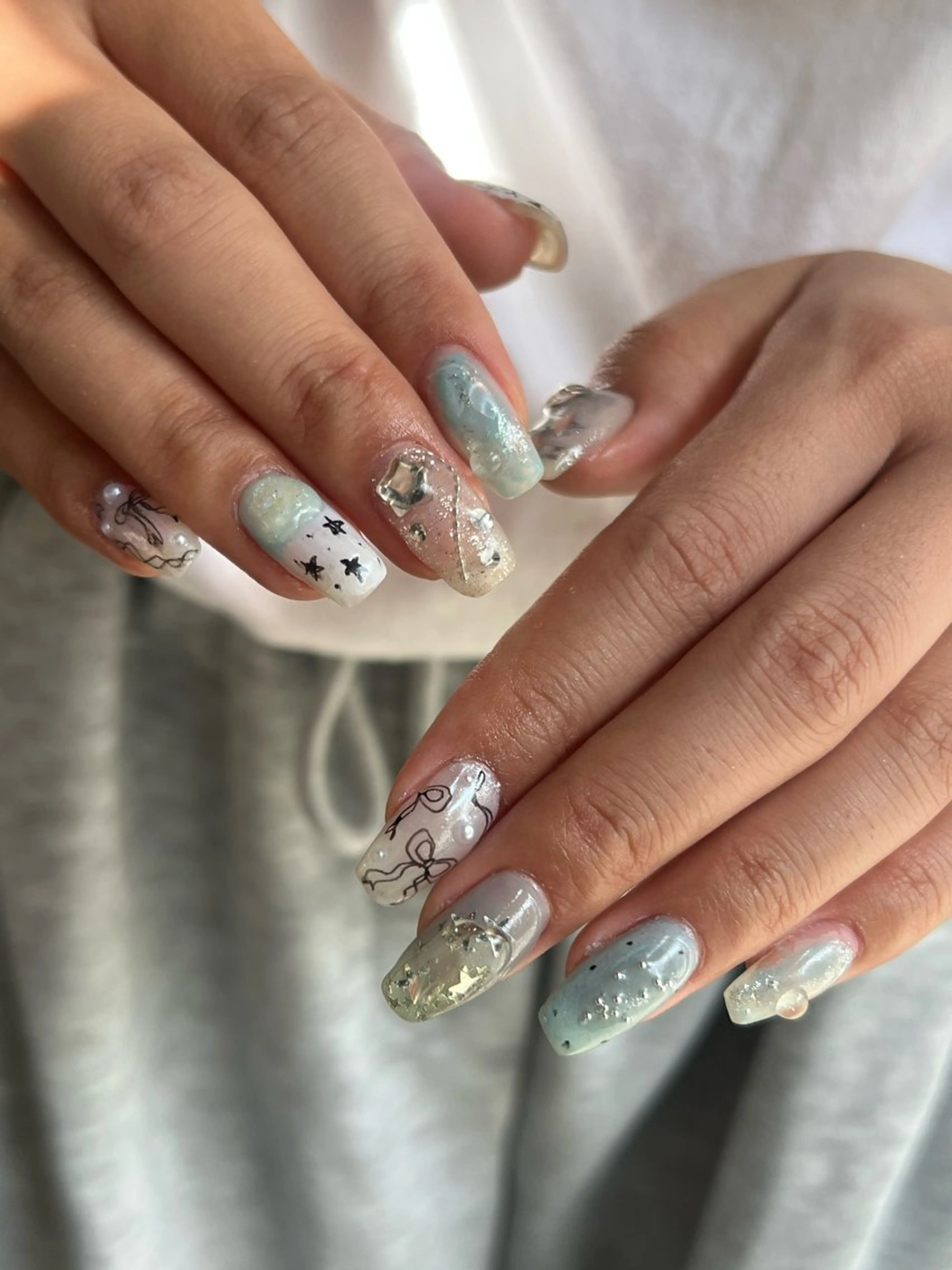 ネイル ハンドネイル Hata nail 🎀個性派ニュアンスのネイルデザイン