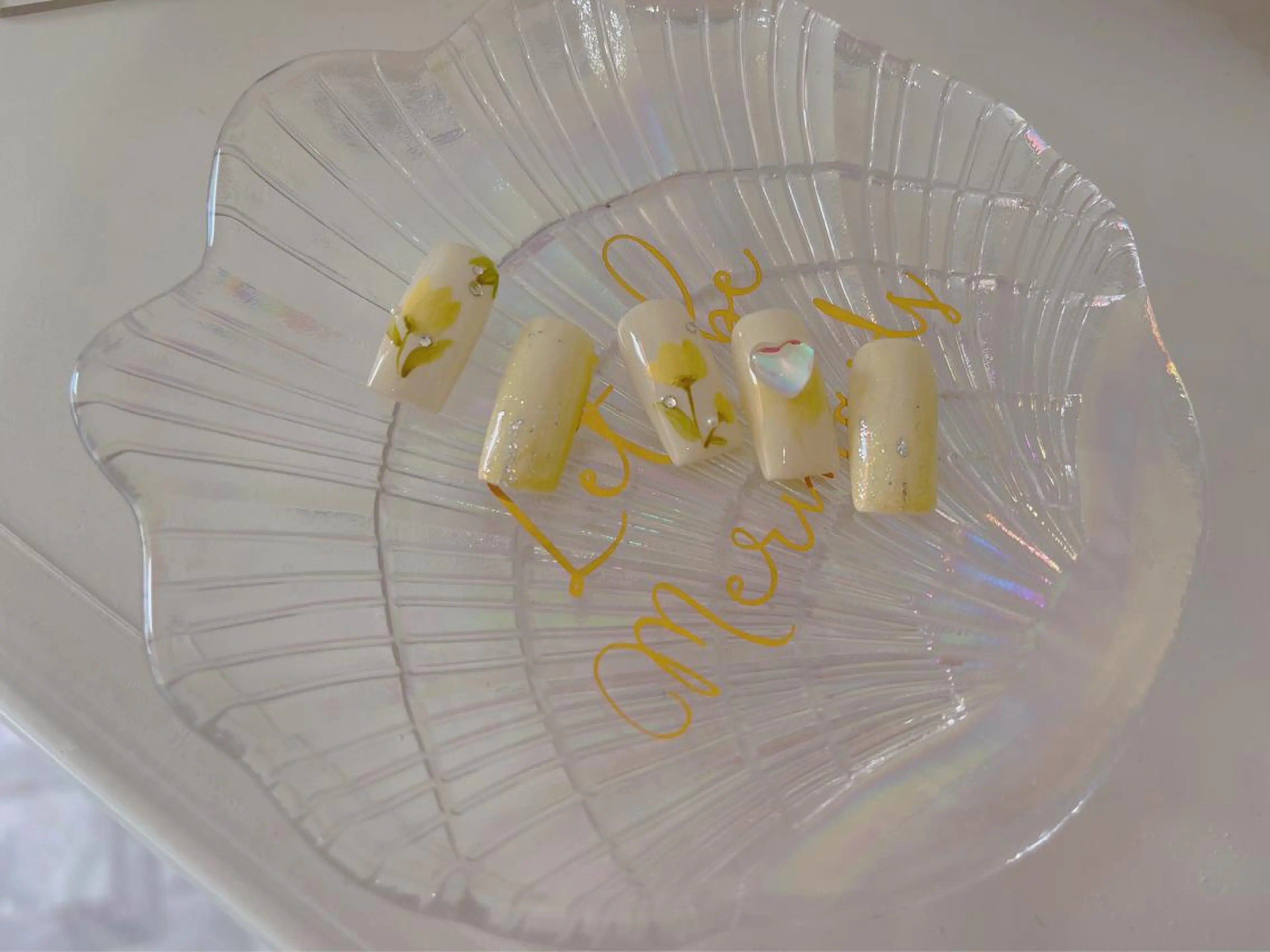 ネイル ハンドネイル ハンドケア NANA NAILのネイルデザイン