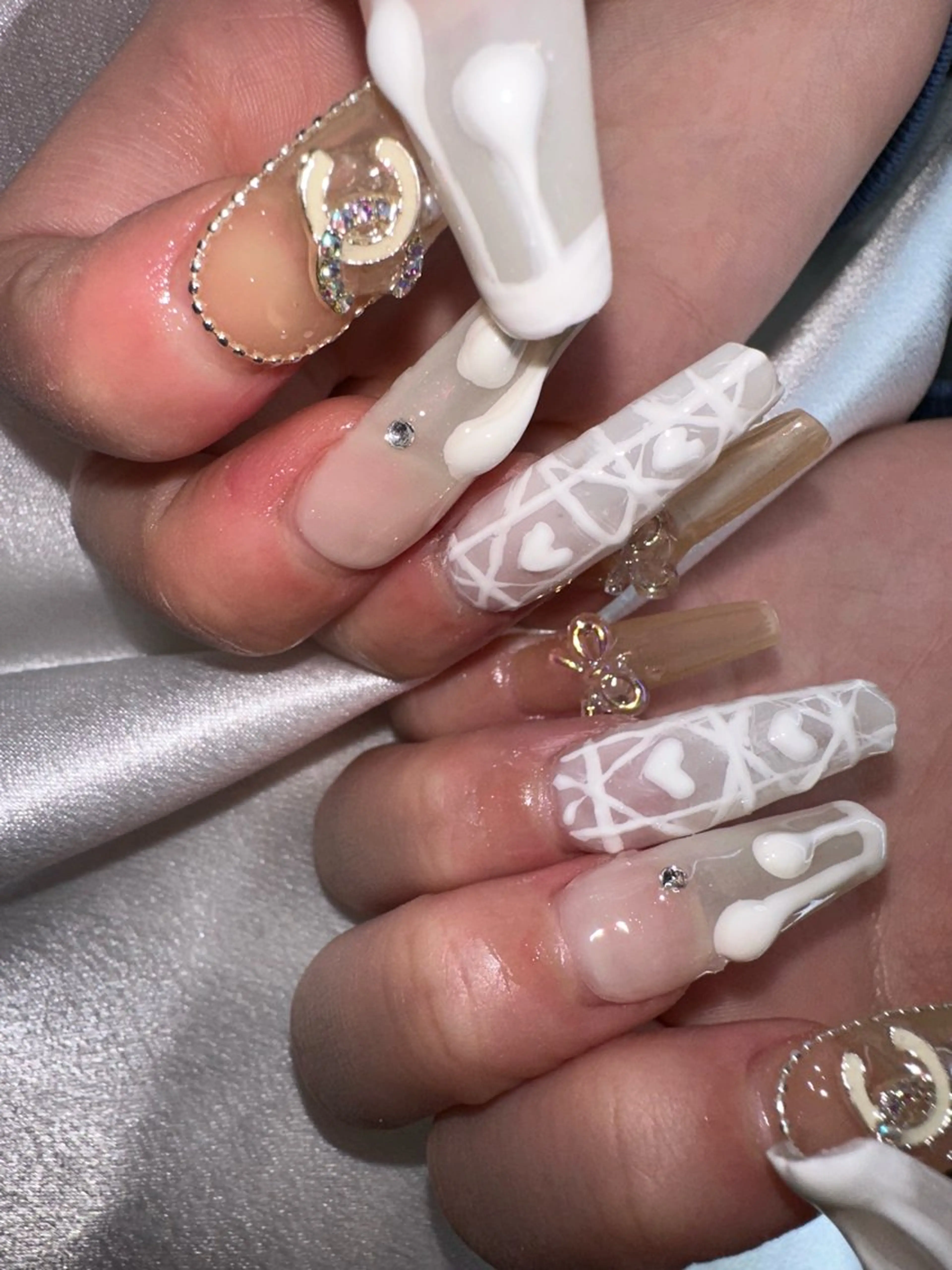 セミロング ハンドネイル YOKOSUKA🌊 NAIL🌿🫧💛のネイルデザイン