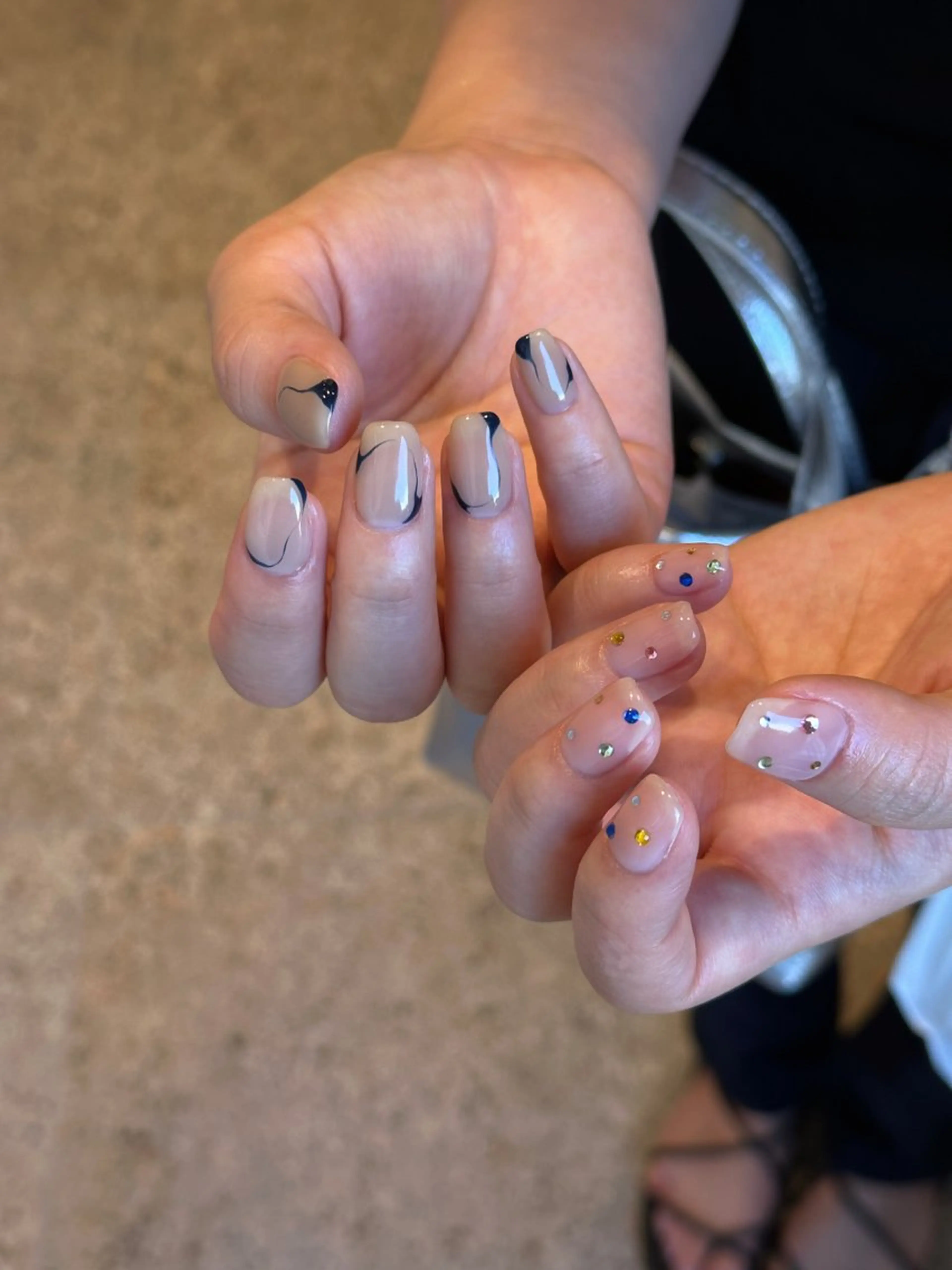 ショート カラー パーマ ヘアアレンジ メンズ キッズ ネイル マツエク・マツパ アイブロウ ハンドネイル ar. harajukuのネイルデザイン