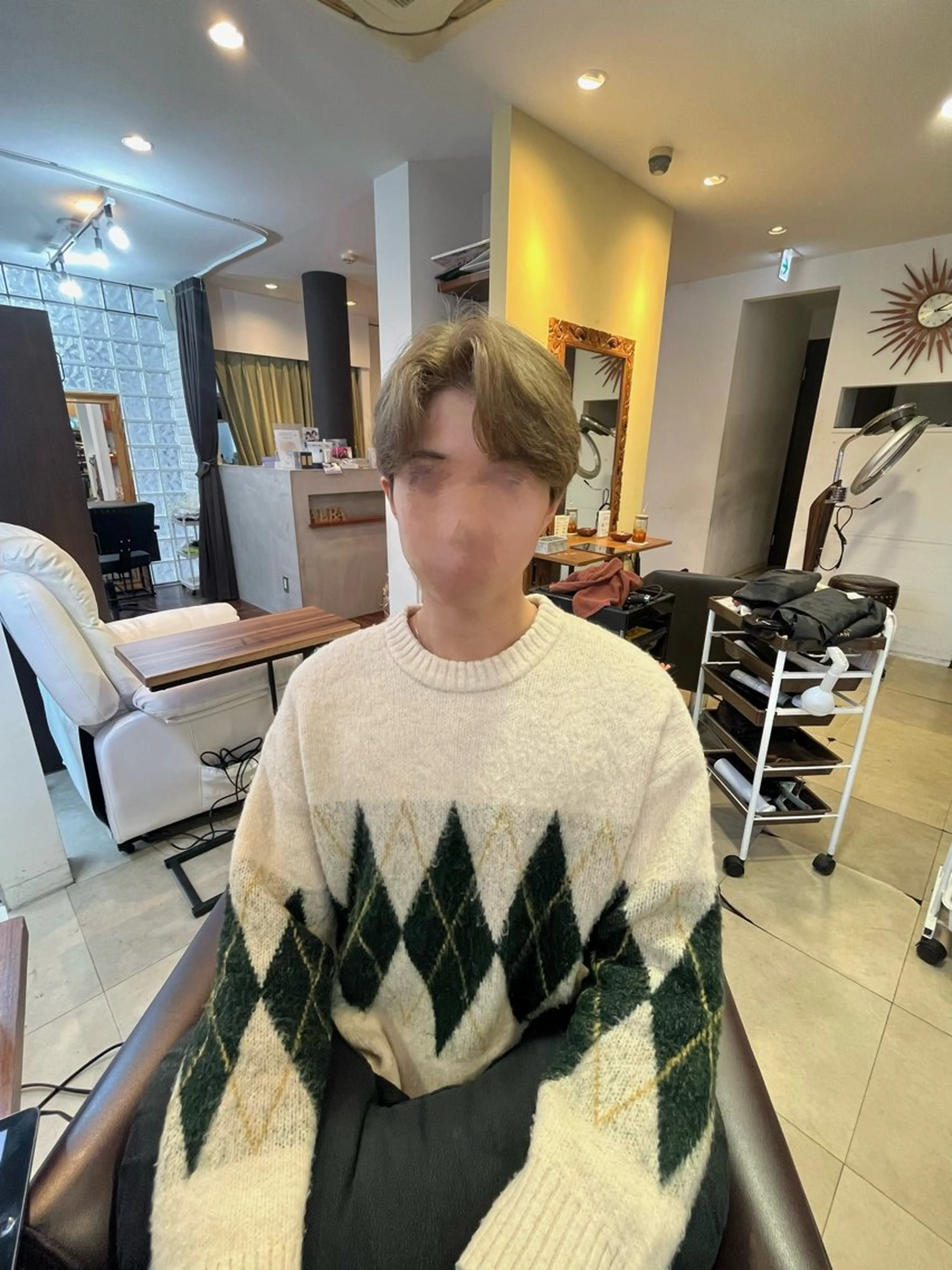 カラー メンズ マッシュ 刈り上げ ベージュカラー カットが上手い 💇‍♂🌸サク🌸のヘアスタイル