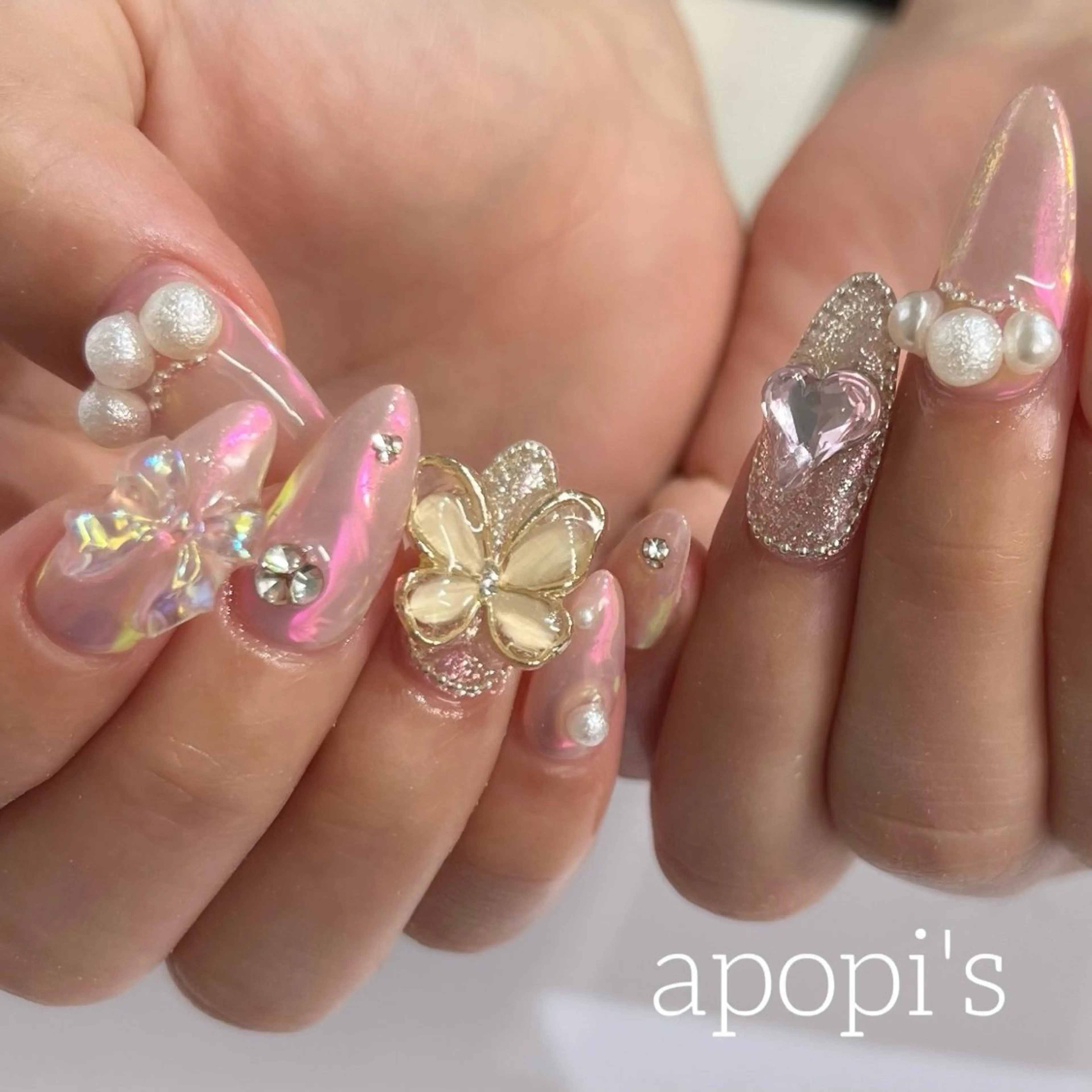 ネイル apopi's所属・apopis＊ close23:00のネイルデザイン