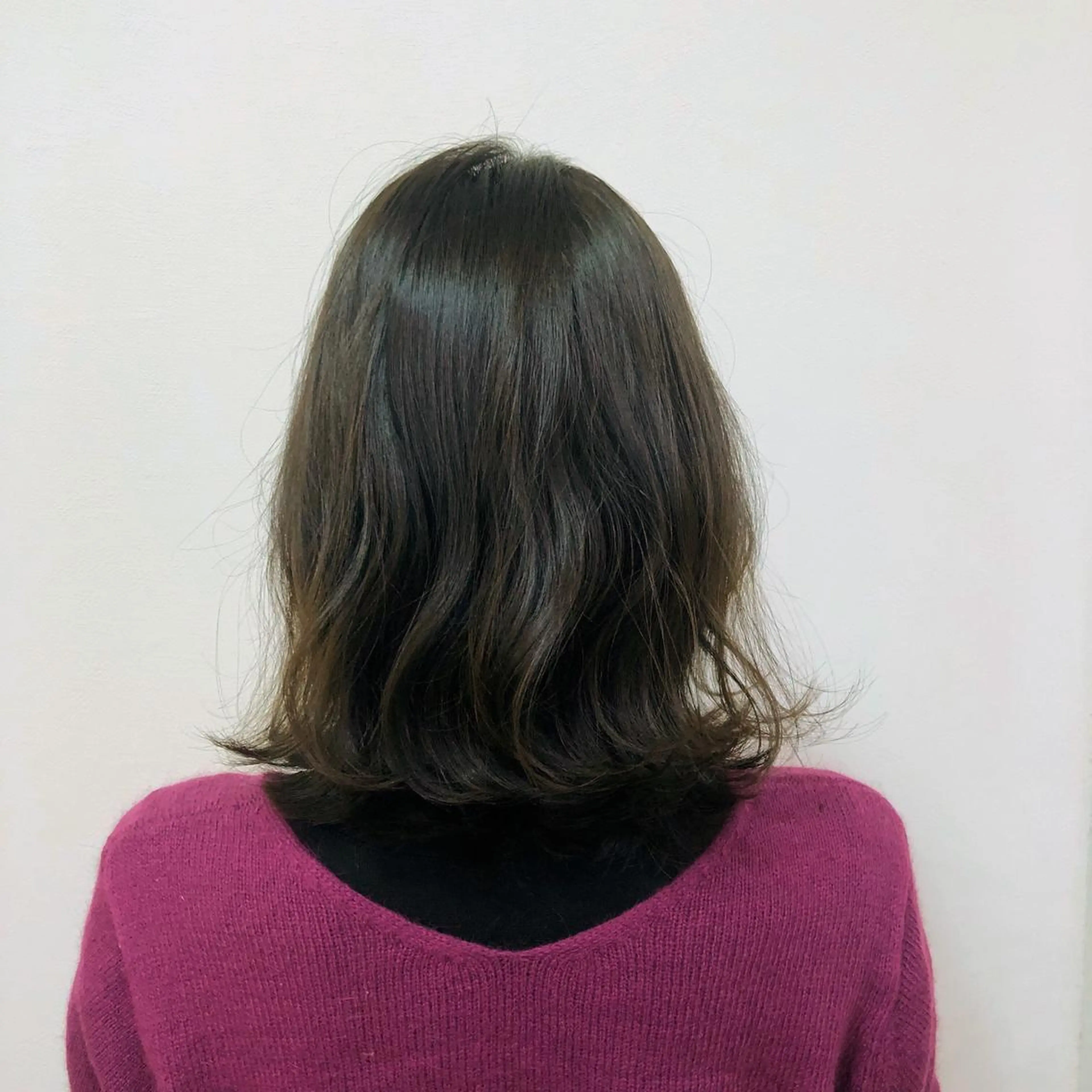 ミディアム カラー アッシュ 透明感カラー ヘアカラー トリートメント 酸性縮毛矯正🧴韓国 レイヤー/髪質改善のヘアスタイル