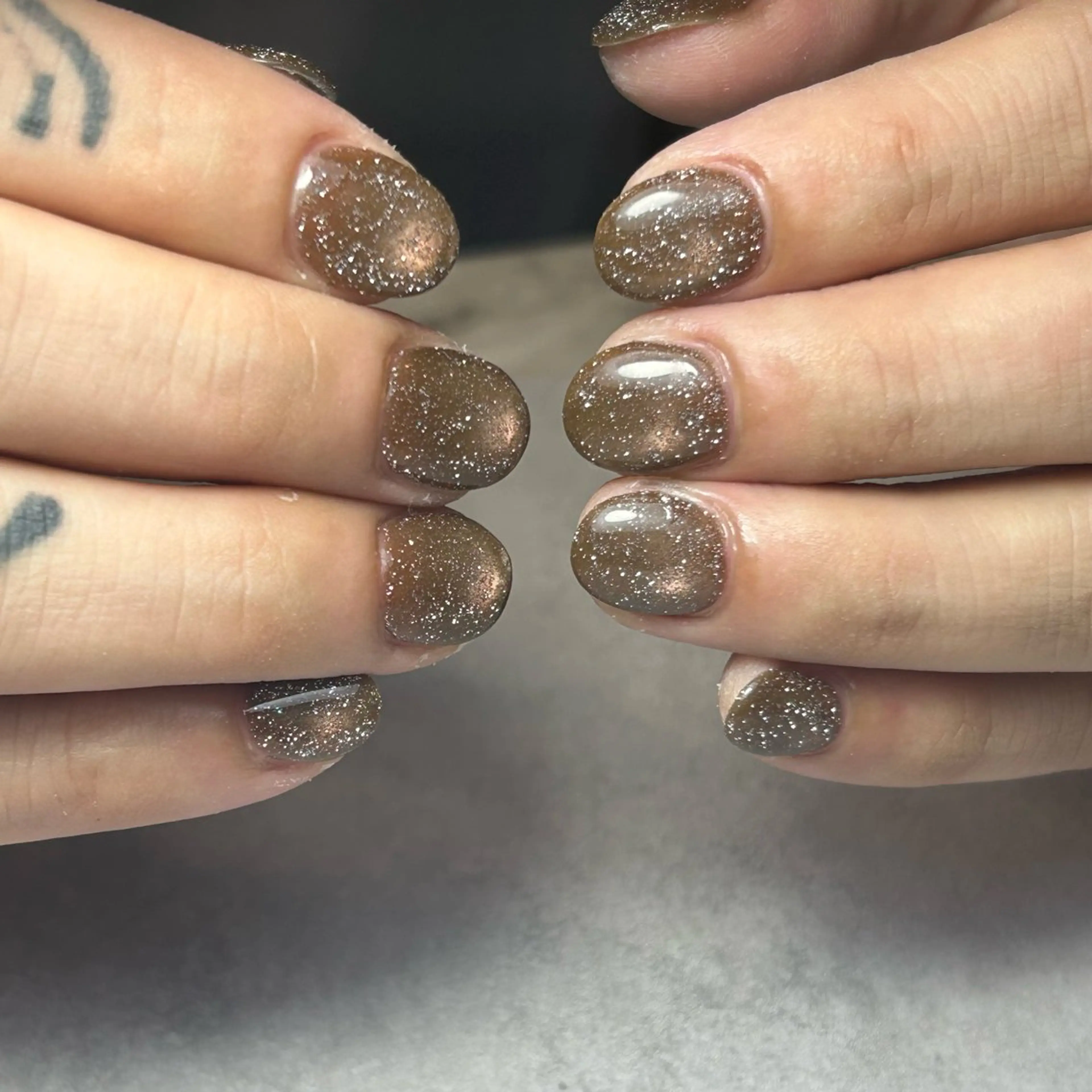 ネイル ハンドネイル ハンドケア 究極の ワンカラー専門店のネイルデザイン