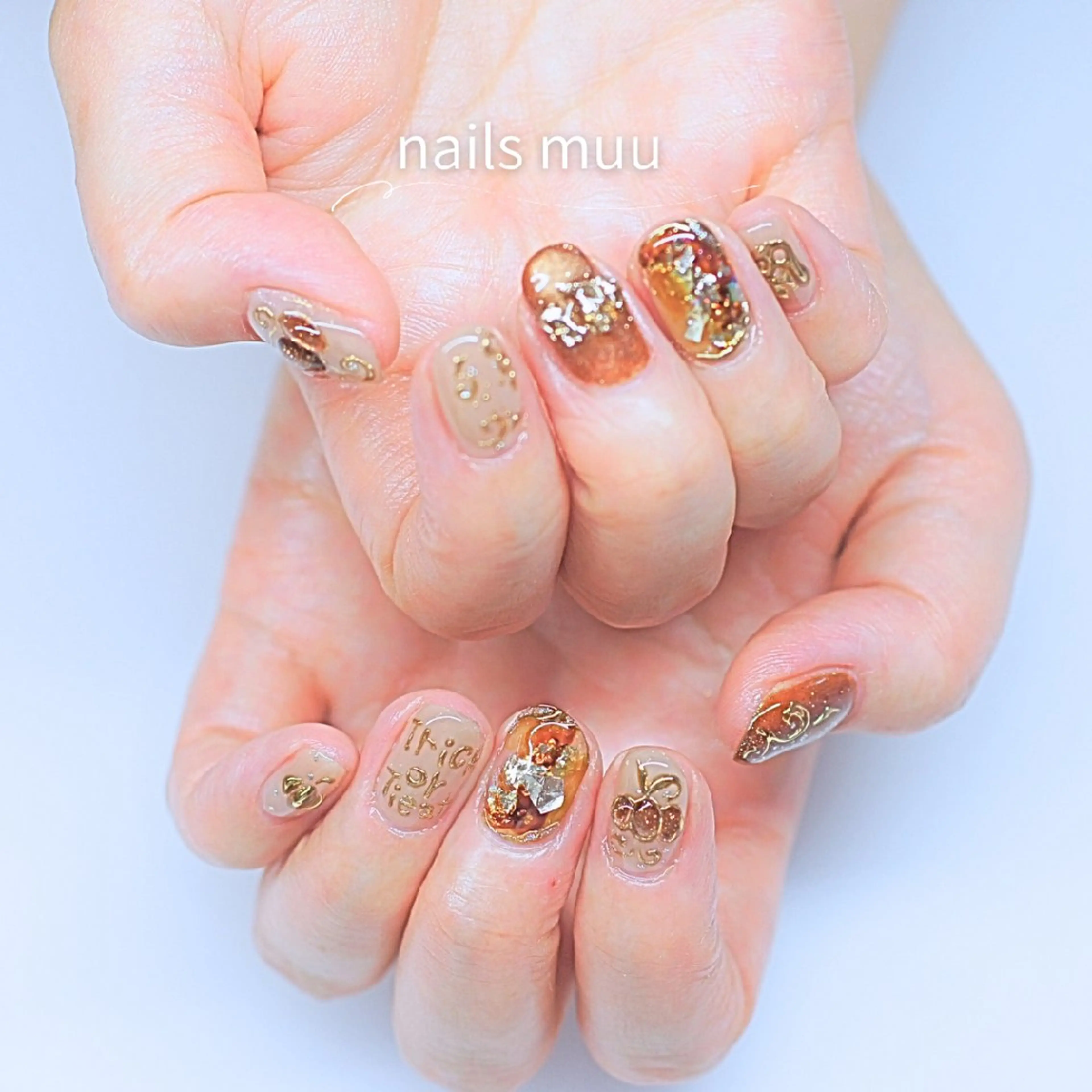 ネイル アートネイル ハロウィン キラキラネイル ぷっくりネイル ハンドネイル nails muu まゆのネイルデザイン