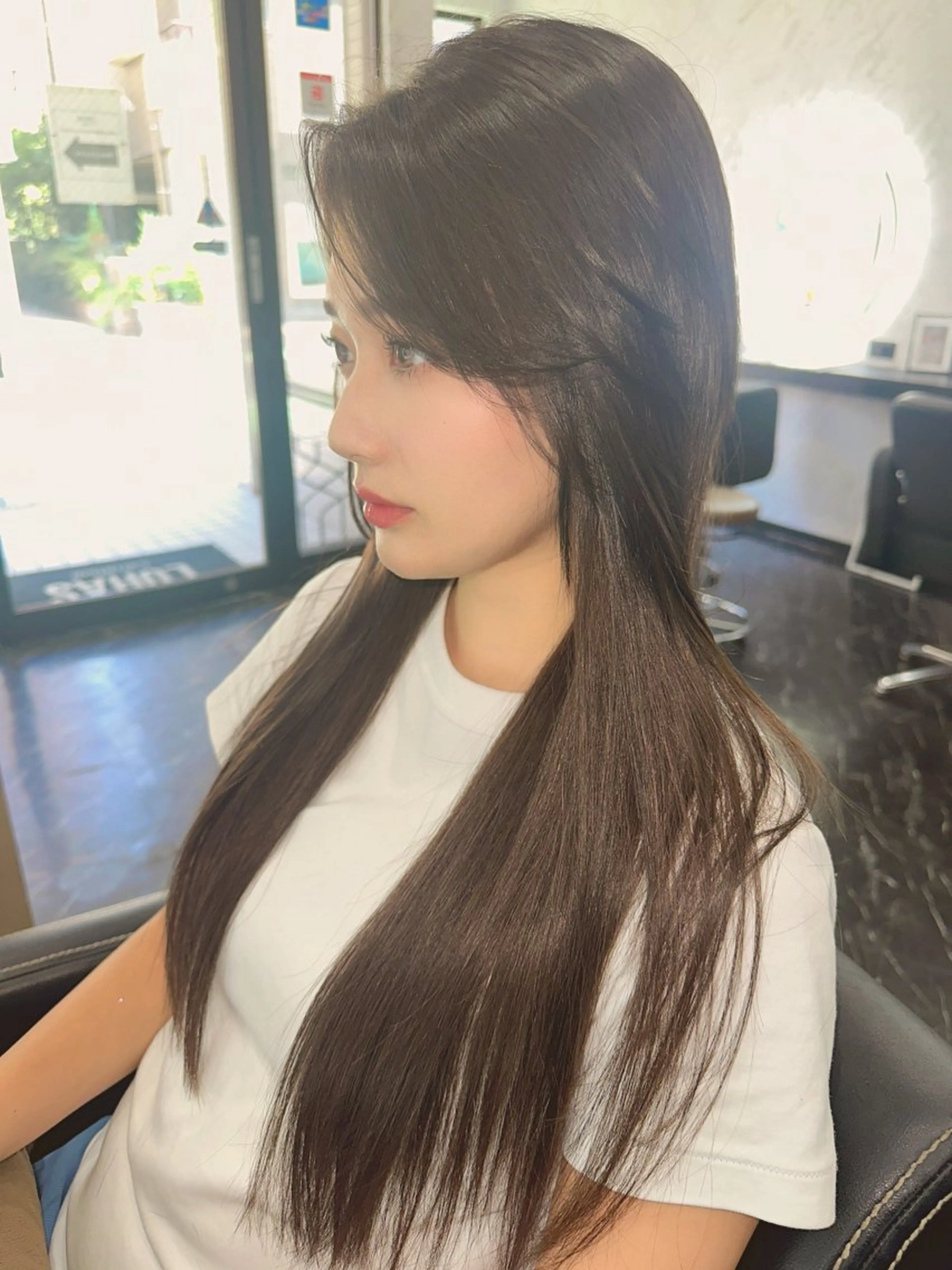ロング カラー ヘアカラー LOHAS 優来（ユラ）のヘアスタイル