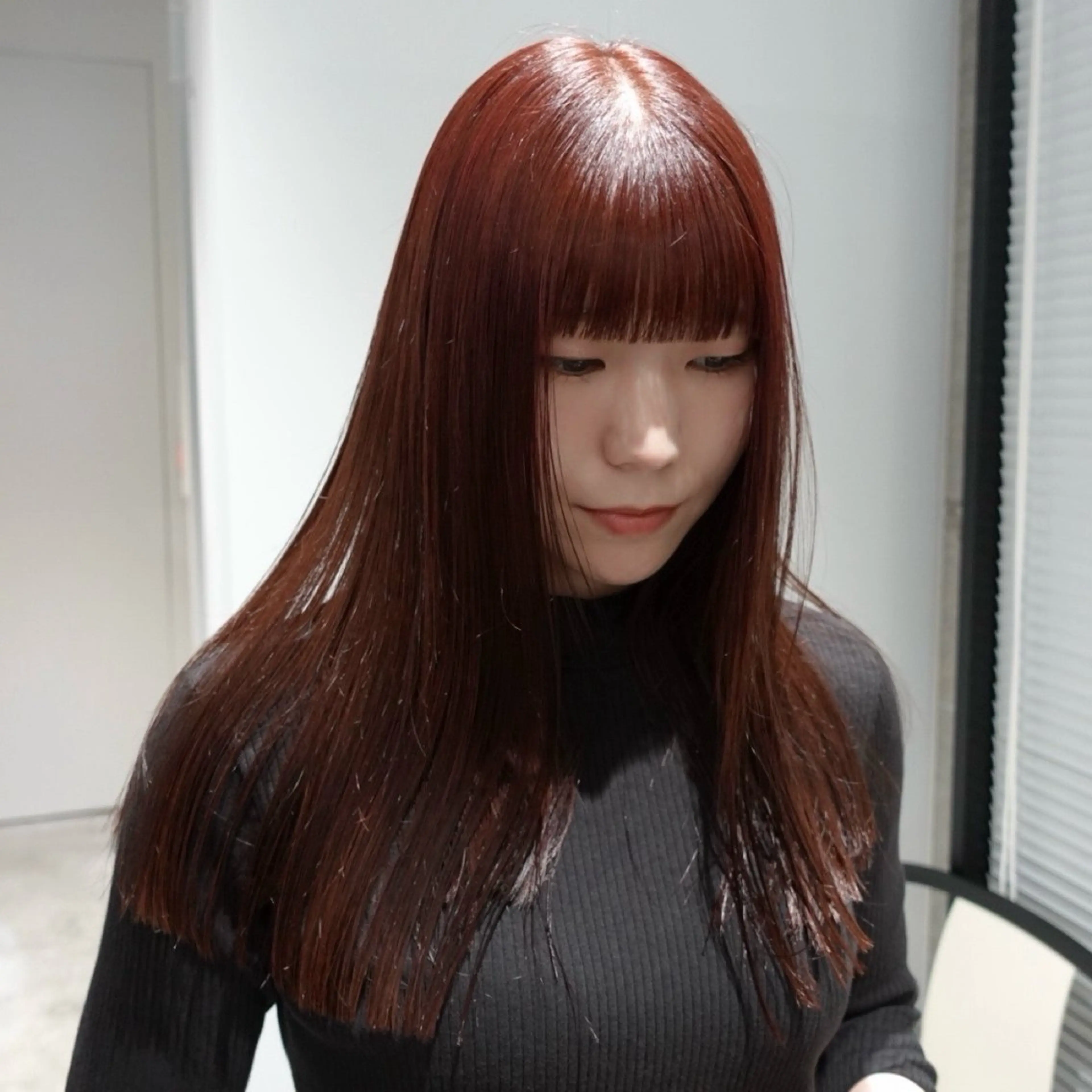 ロング カラー ブリーチ ブリーチなしカラー レッドカラー カット ヘアカラー 🌐サトウ リョウ🌐のヘアスタイル