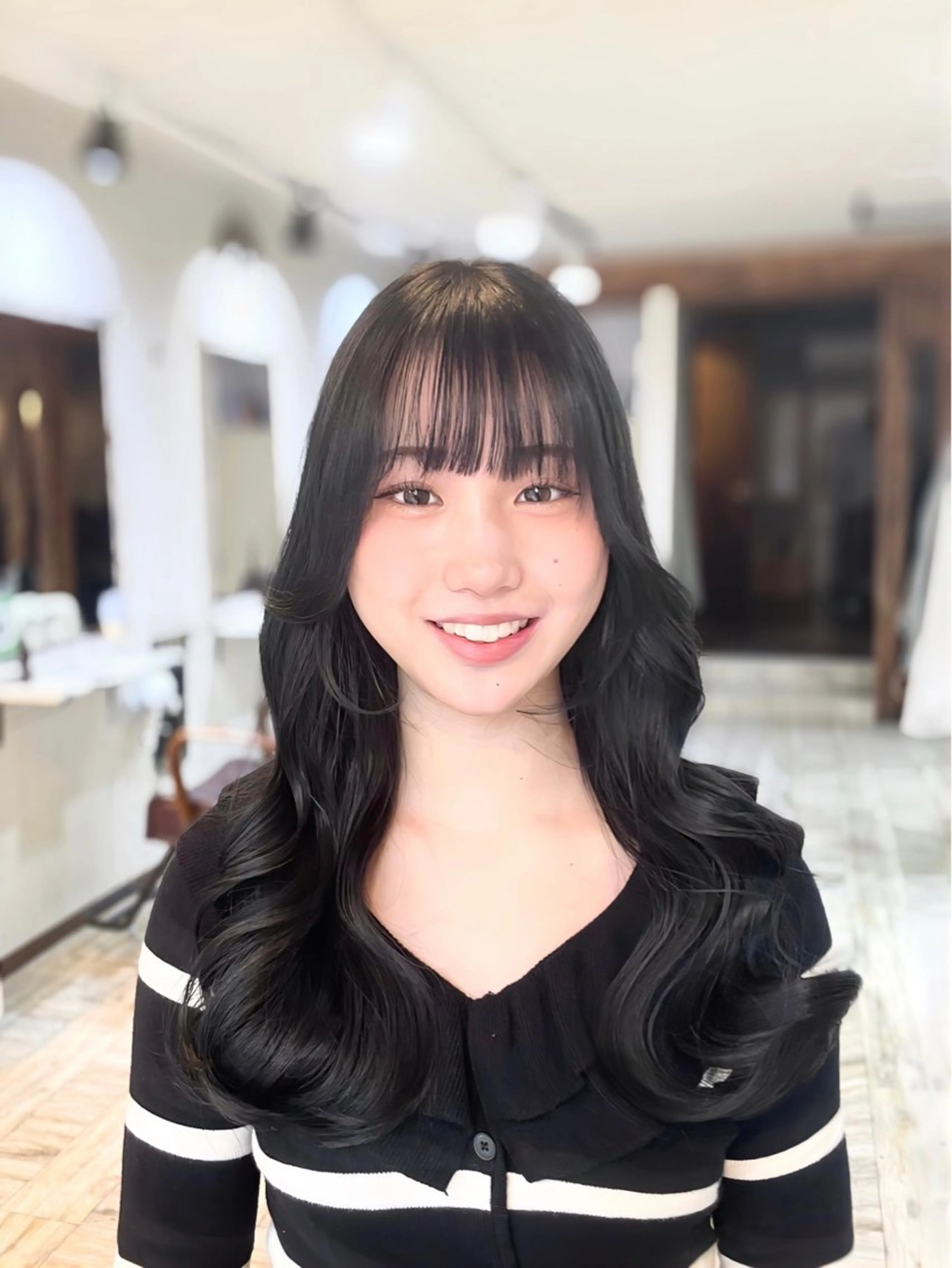 ロング カラー 髪質改善 韓国風ヘア トリートメント 雰囲気引き出す ✨大人レディのヘアスタイル