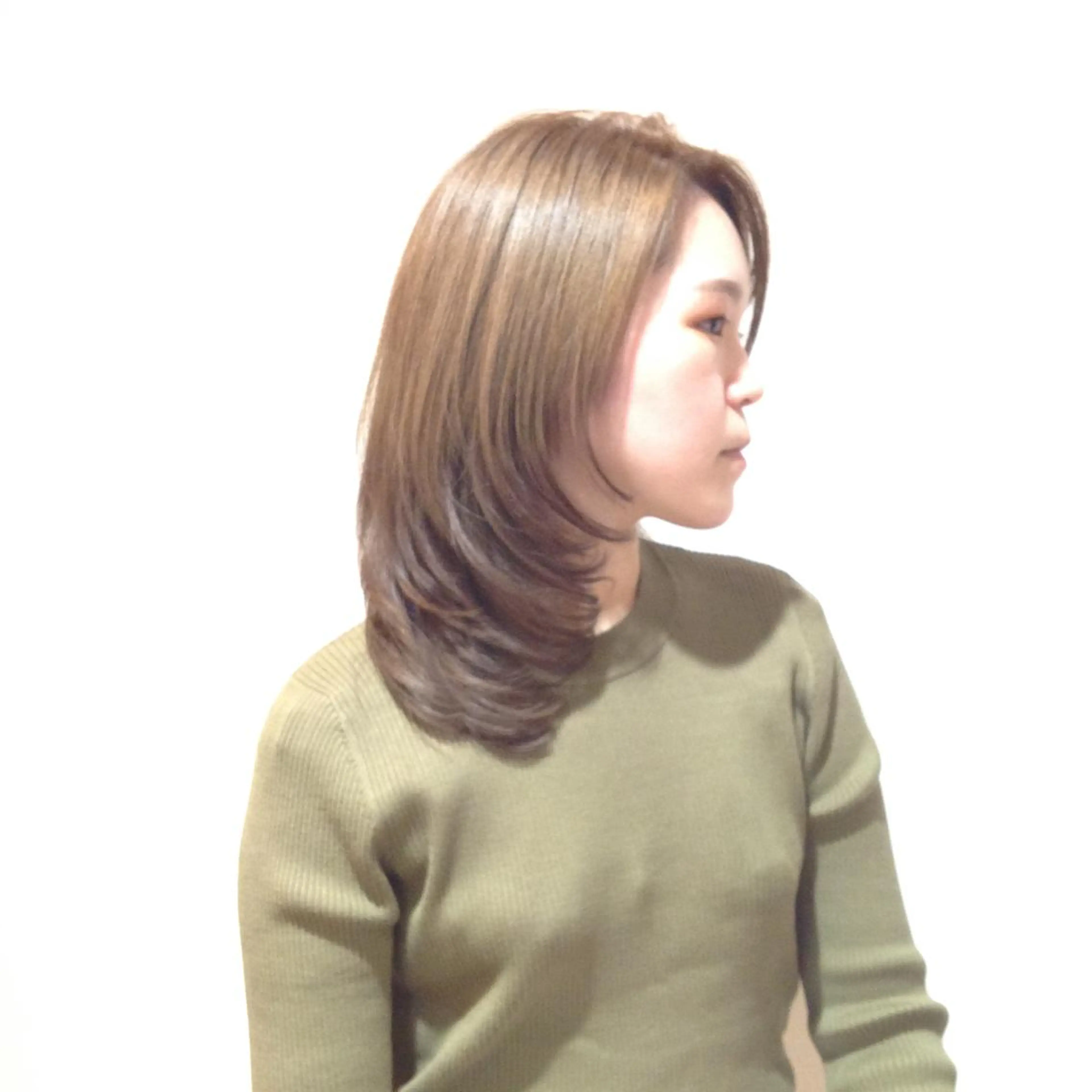 ミディアム カラー 合田 宏行のヘアスタイル