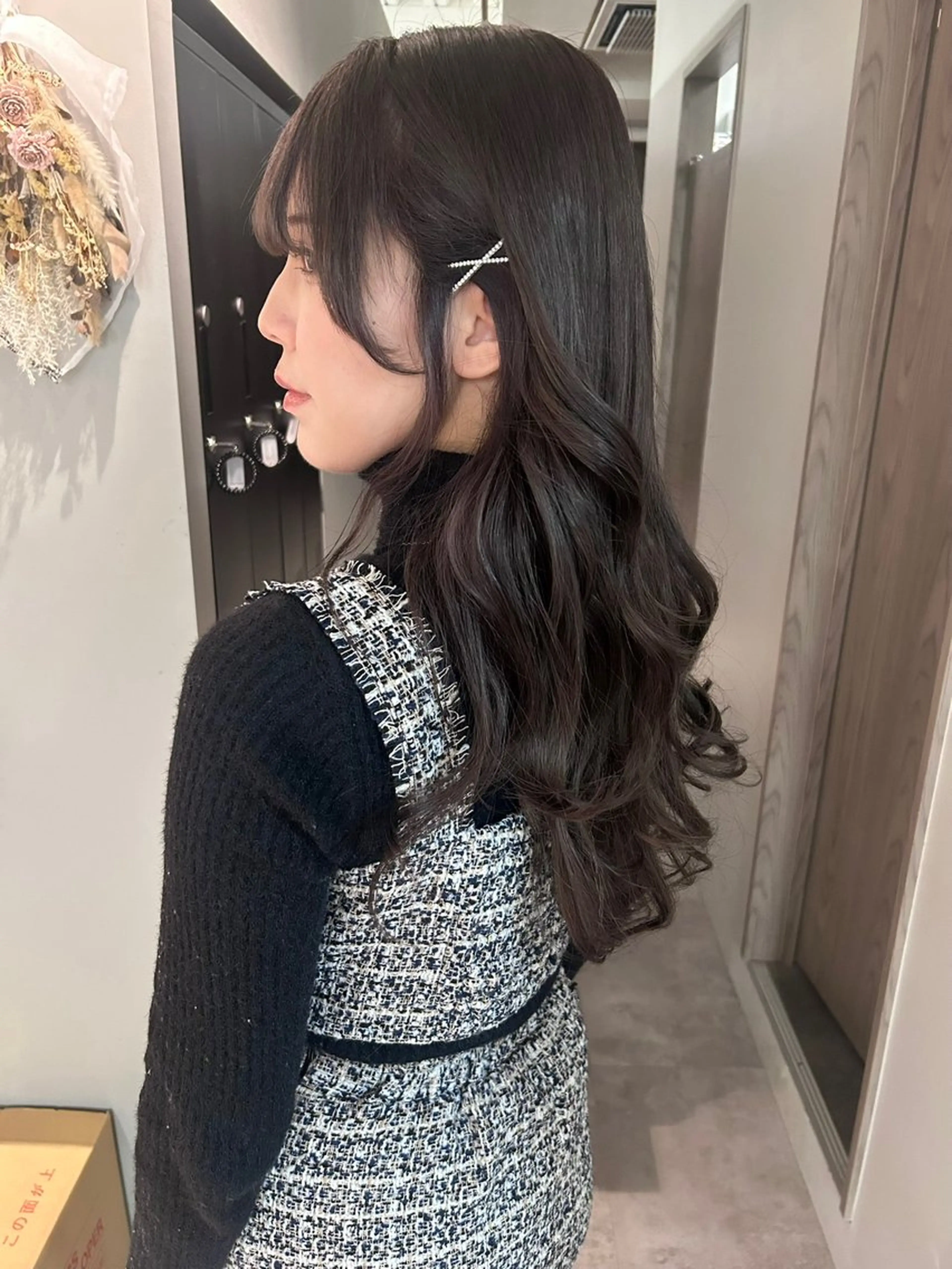 ロング カラー ブリーチ 透明感カラー ヘアカラー やの ゆきなのヘアスタイル