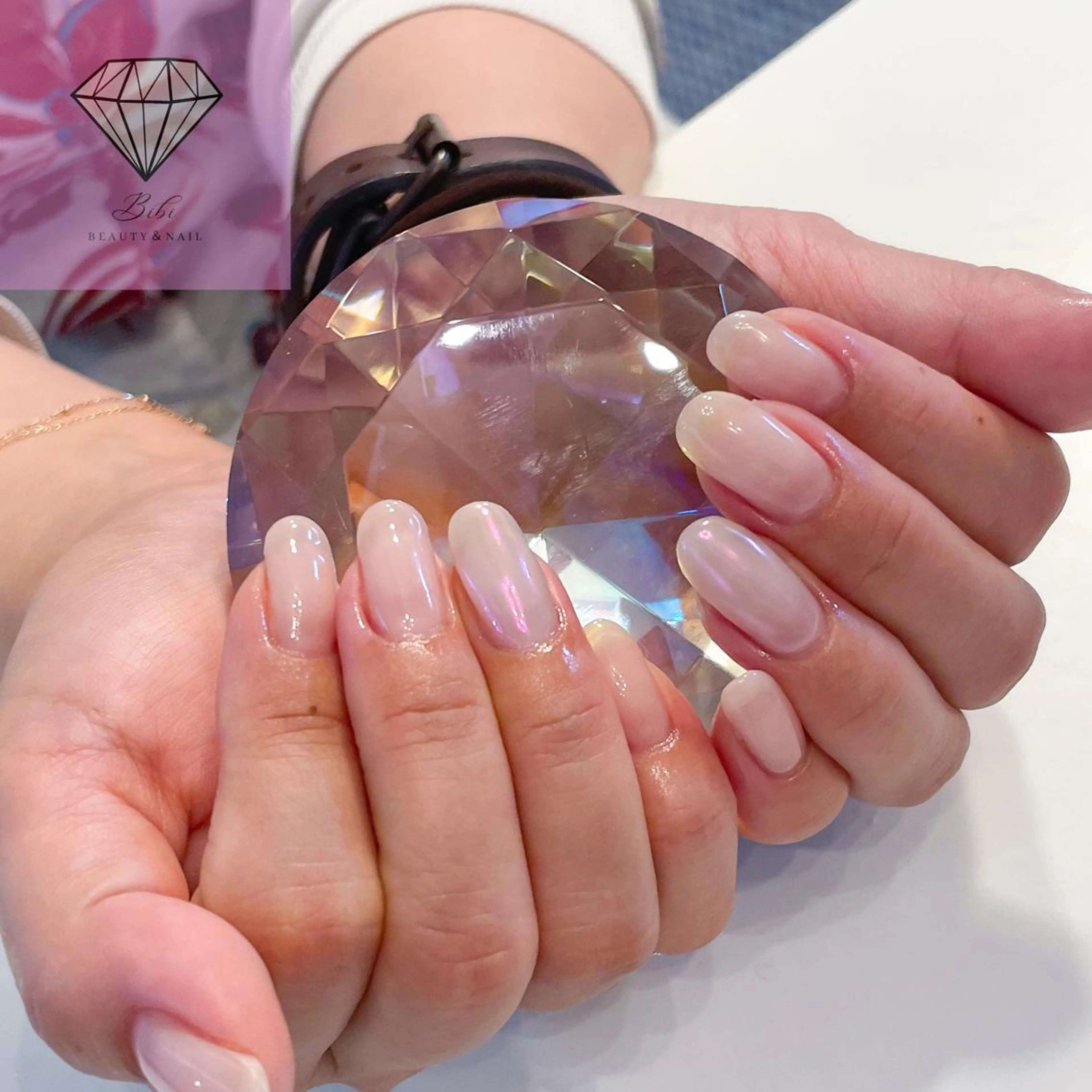 ネイル ミラーネイル ワンカラーネイル ピンク ハンドネイル ネイルサロン💎 Bibiのネイルデザイン