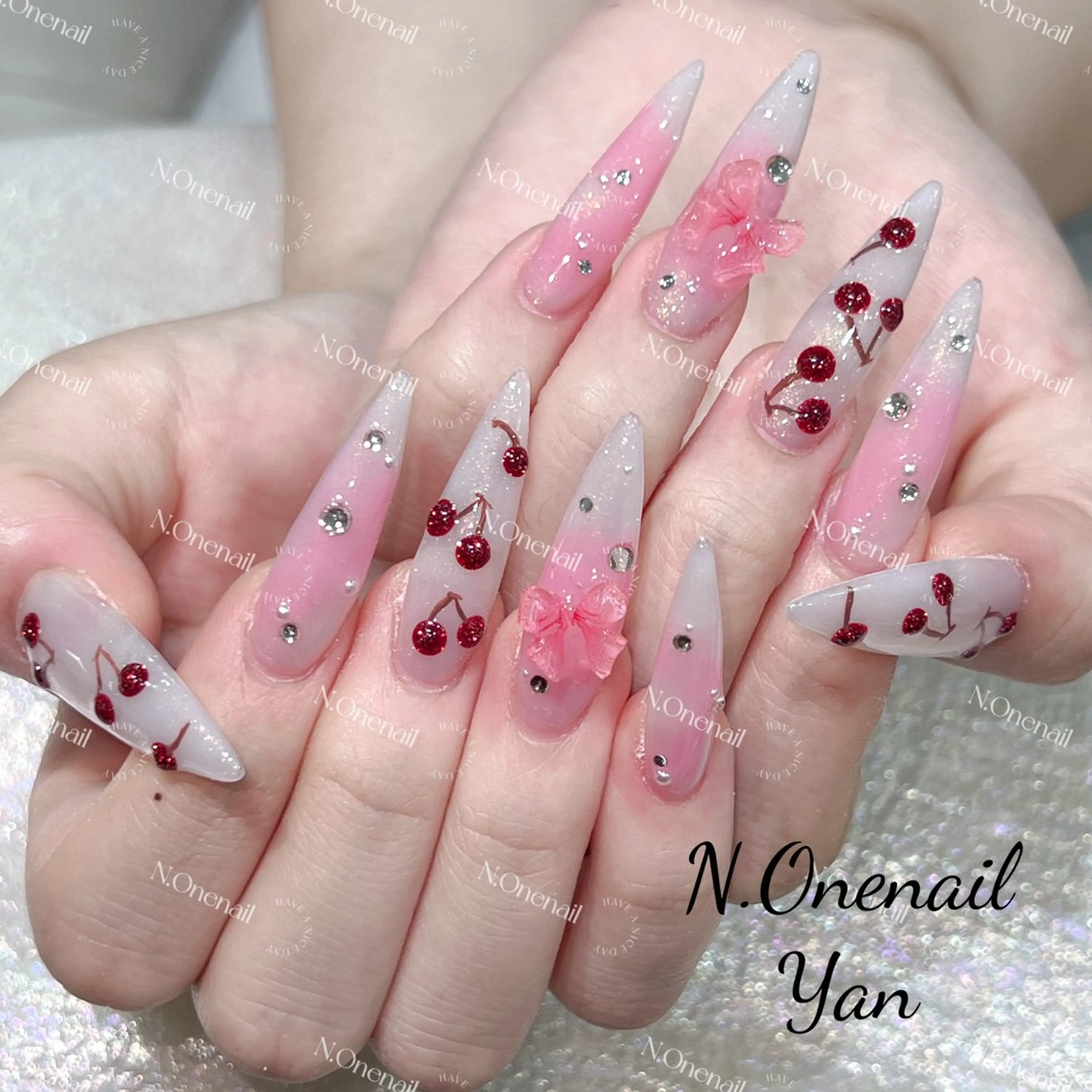 ネイル ハンドネイル 長いだし/スカルプ/ パラシェルN.oneのネイルデザイン