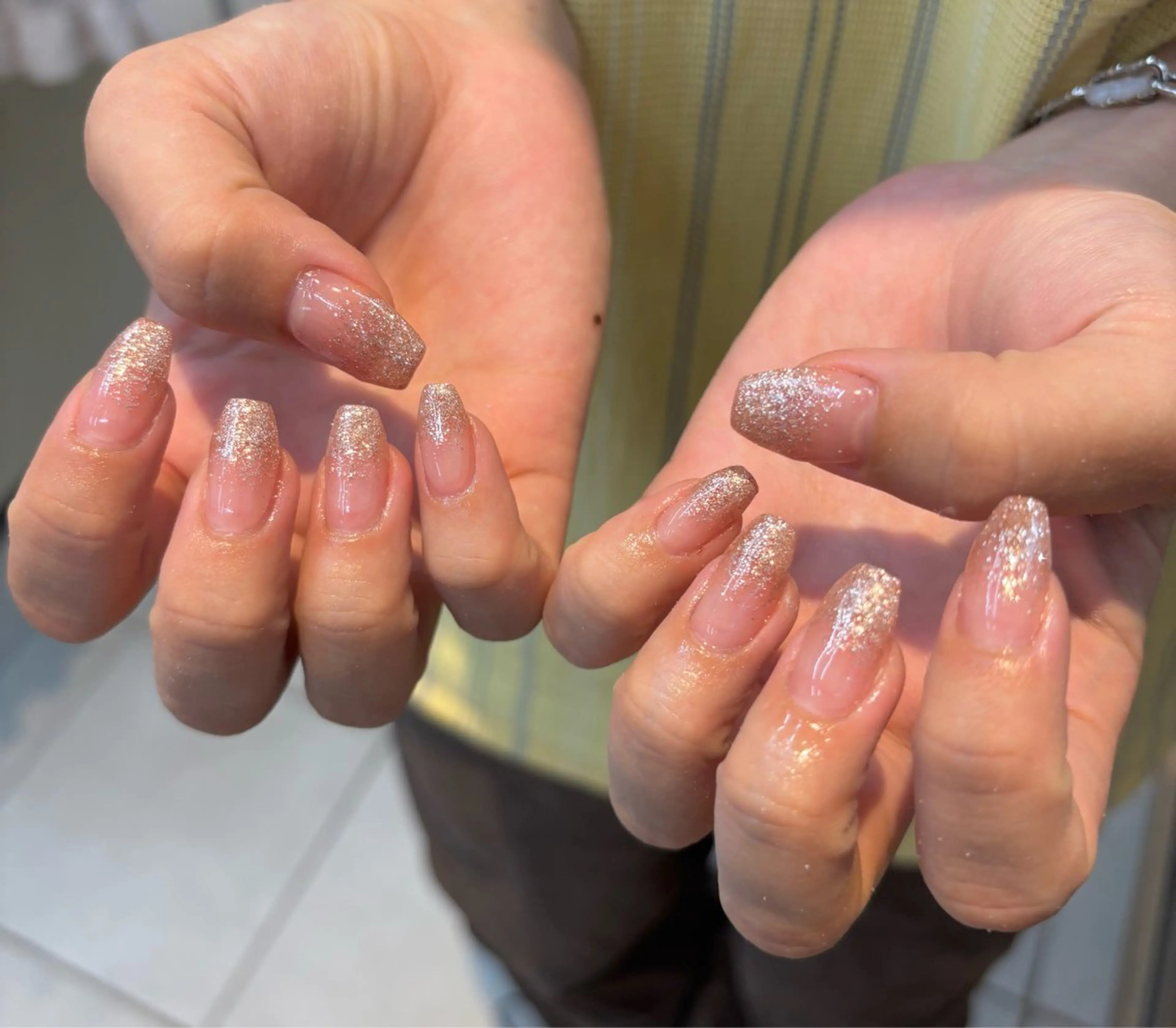 ネイル グラデーション ラメ(グリッター) DEEokazaki ayaka.Tのネイルデザイン