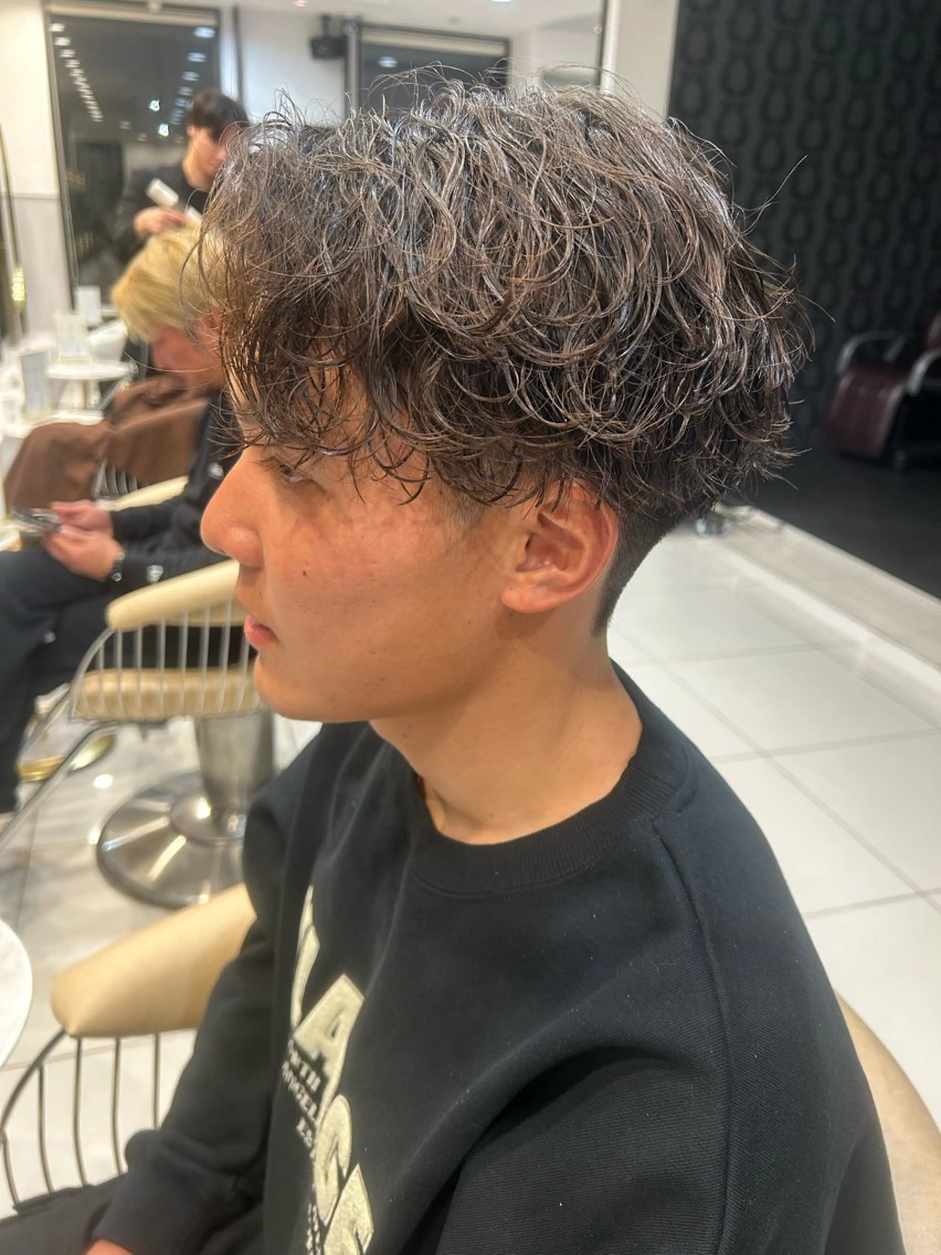 パーマ メンズ 畑 雄貴のヘアスタイル