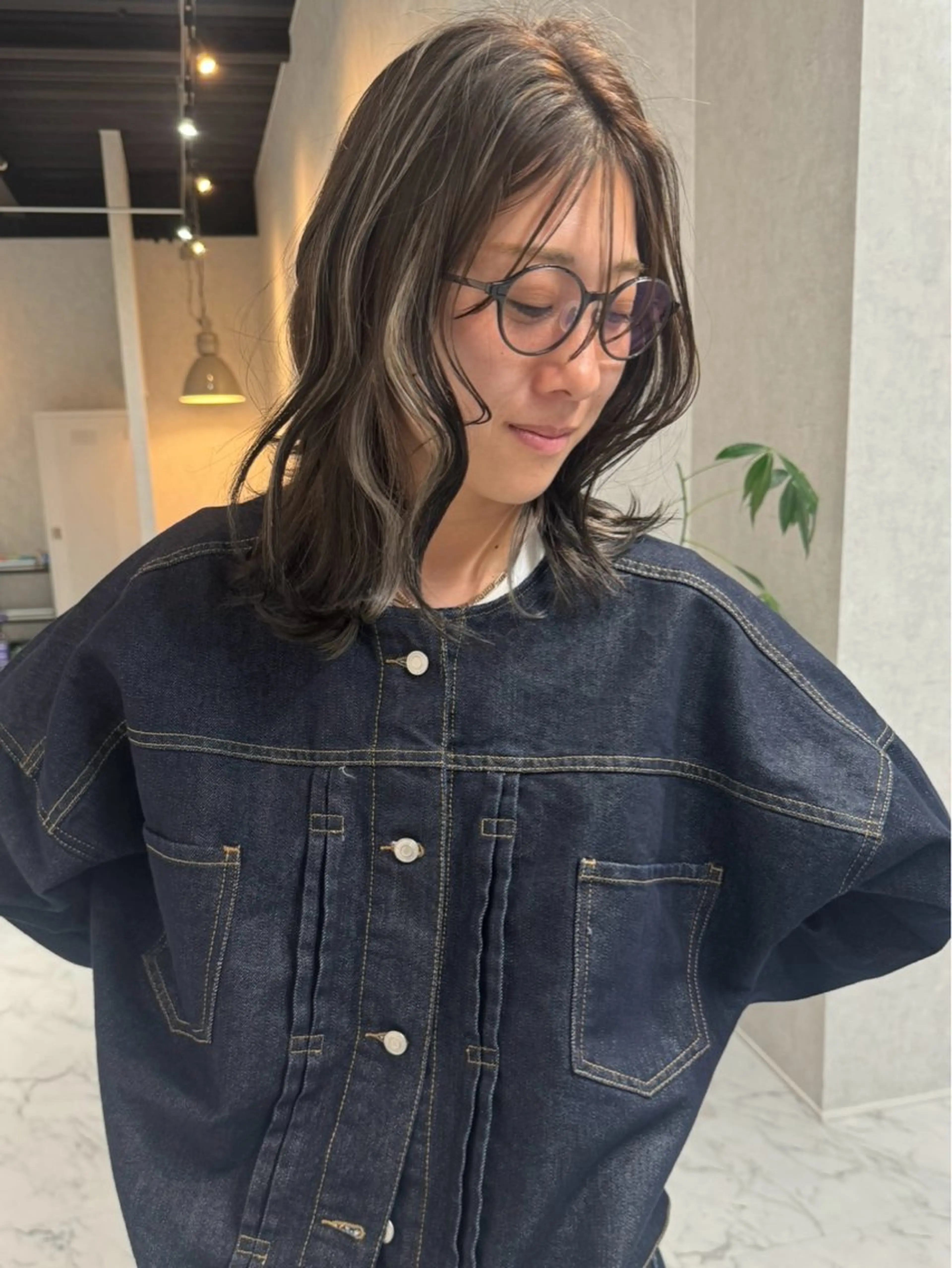 ミディアム カラー ヘアアレンジ ショートボブ バレイヤージュ ブリーチ ケアブリーチ デザインカラー カット ヘアカラー トリートメント アンドウ ユウ/ レイヤーカット/韓国のヘアスタイル