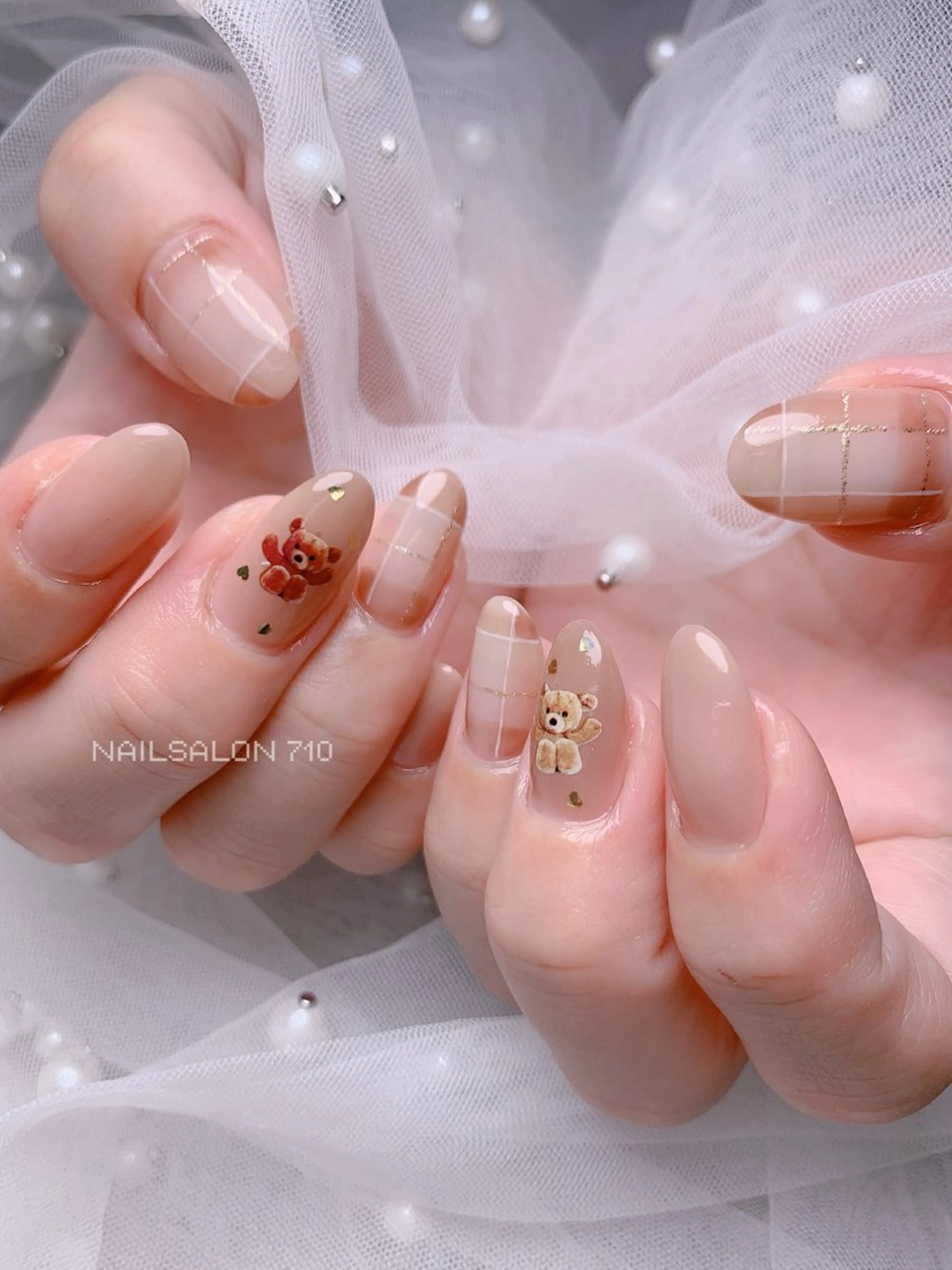 ネイル ハンドネイル フットネイル ナナイチゼロ I.Naoのネイルデザイン