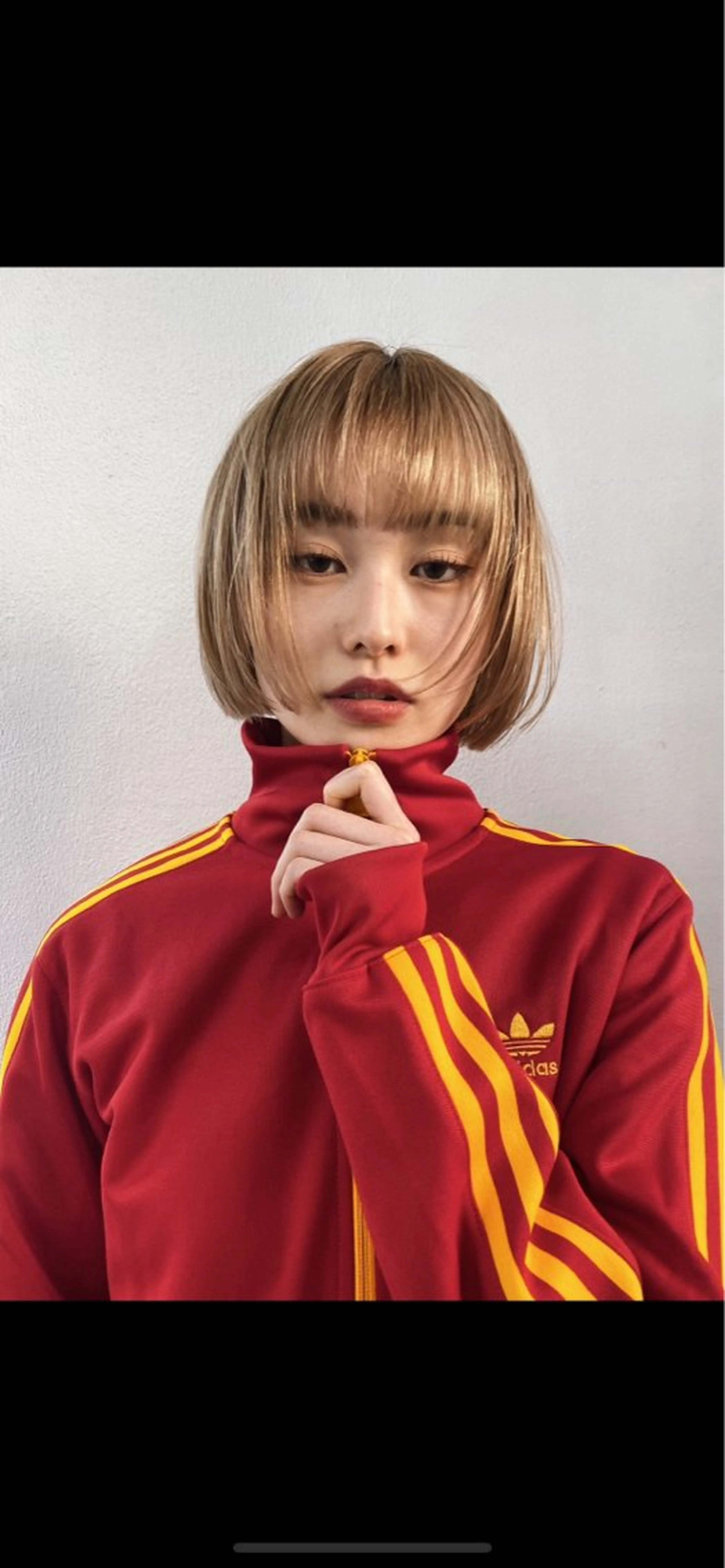 ミディアム カラー ブリーチ ダブルカラー レイヤーウルフ エクステ磯部のヘアスタイル