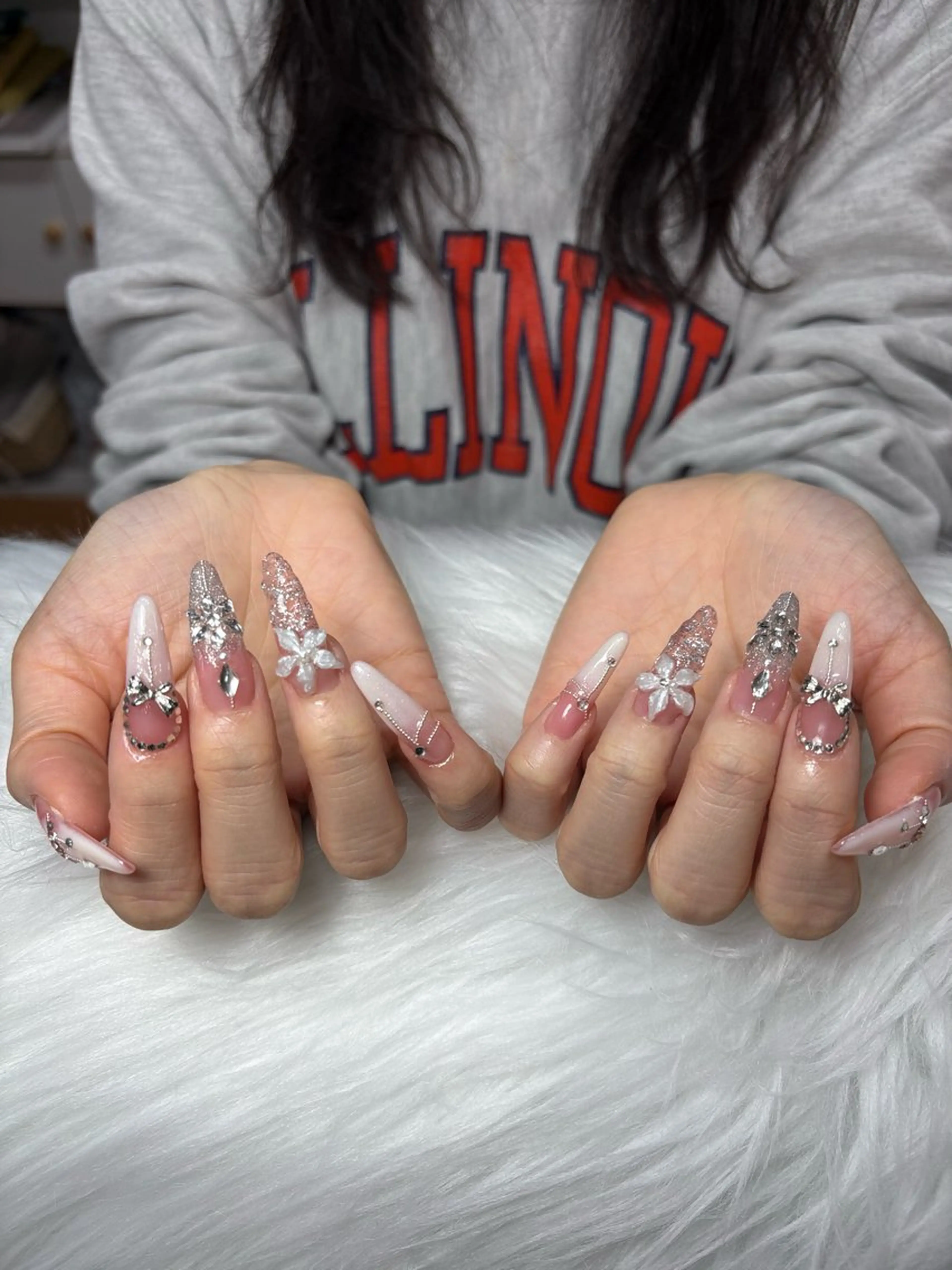 ネイル アートネイル 長さ出し ジェルネイル マグネットネイル ニュアンスネイル なな_ CloudyChanのネイルデザイン