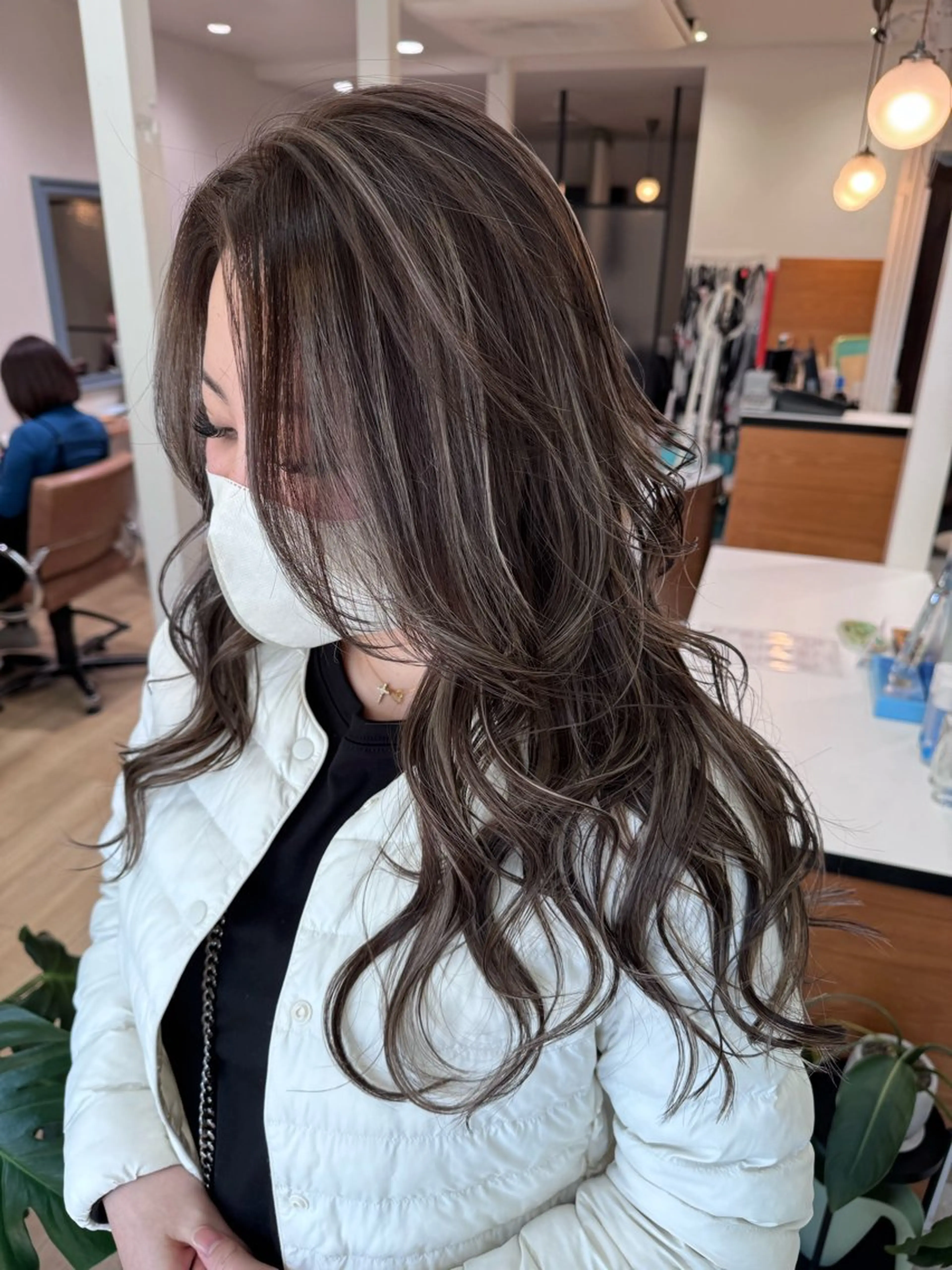 ロング ハイライト カット ヘアカラー 福井 珠乃のヘアスタイル