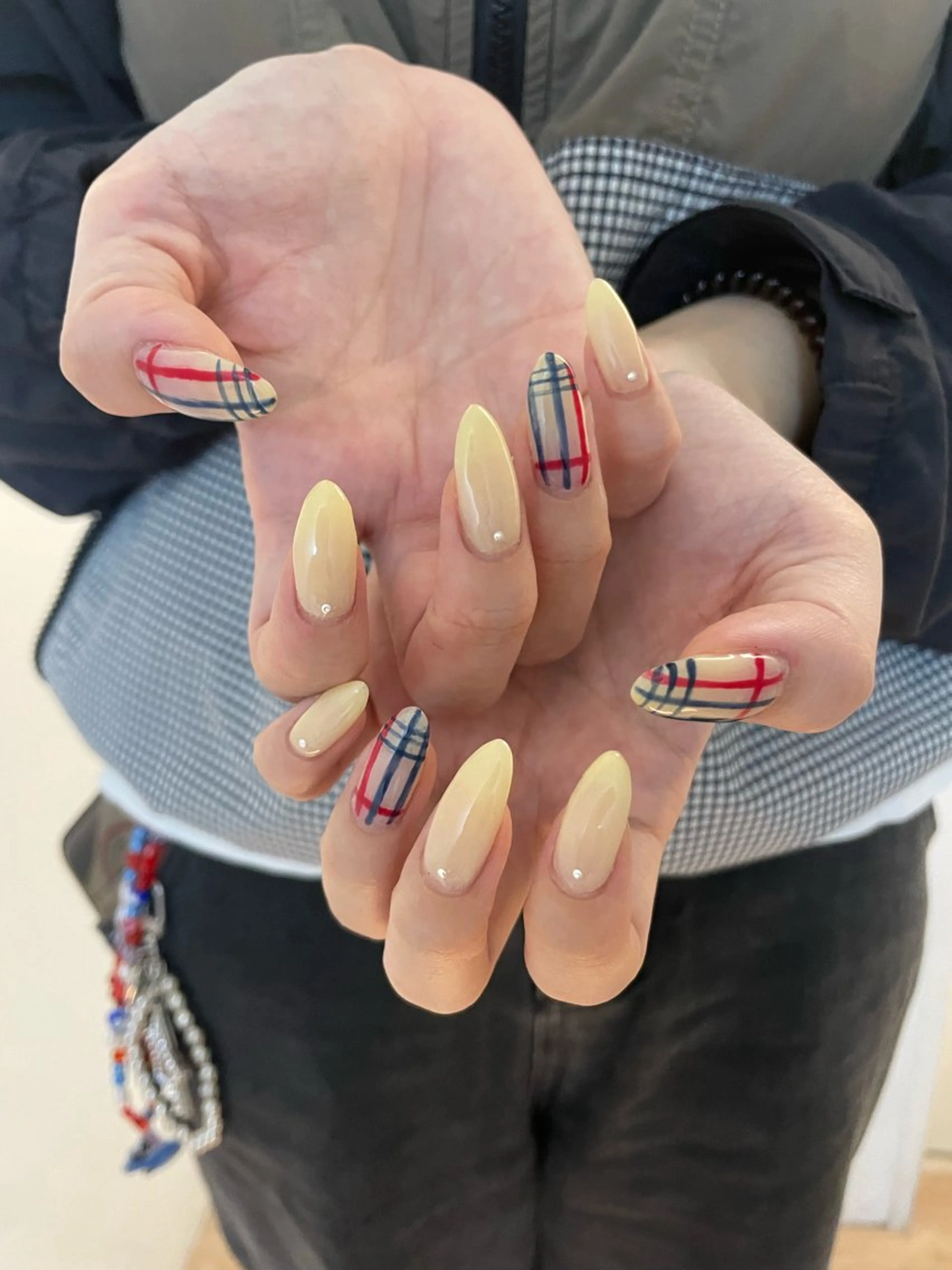 ネイル ハンドネイル ハンドケア デザイン/ハッシュ レイヤー/senaのヘアスタイル