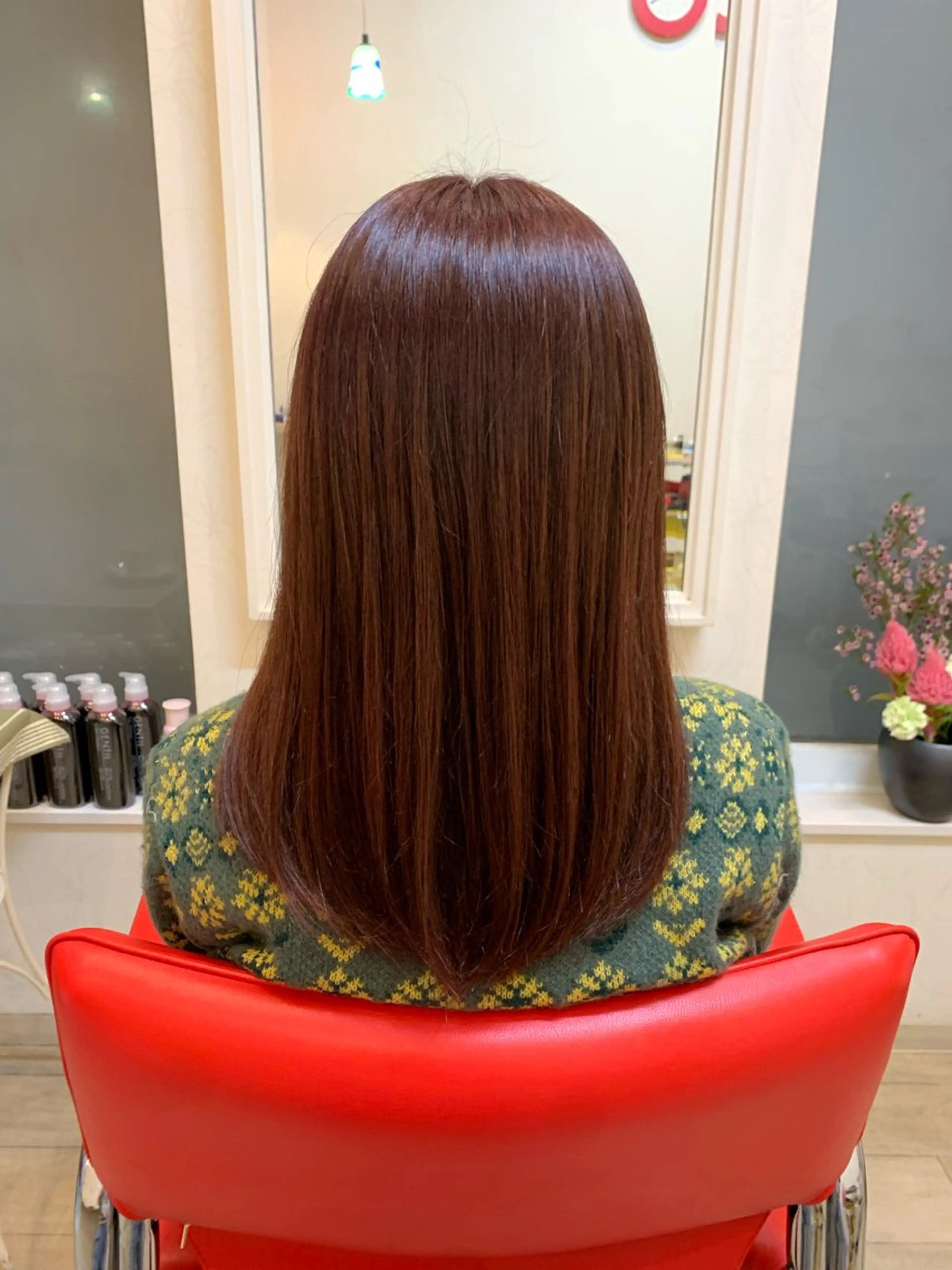 セミロング カラー ピンクカラー 岡本 幸法のヘアスタイル