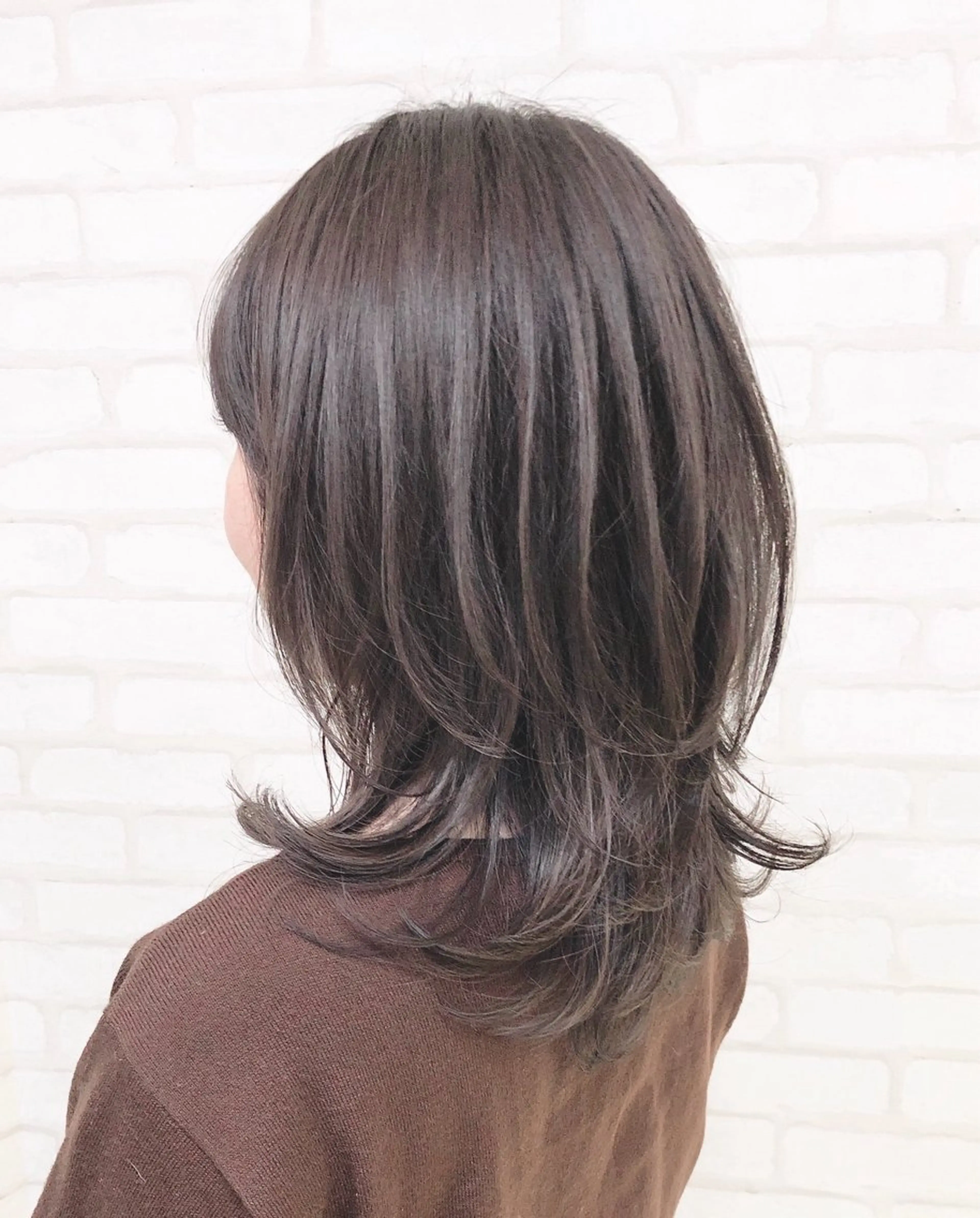 ミディアム カラー レイヤーカット カット ヘアカラー トリートメント 透明感/韓国風 HIRARIのヘアスタイル