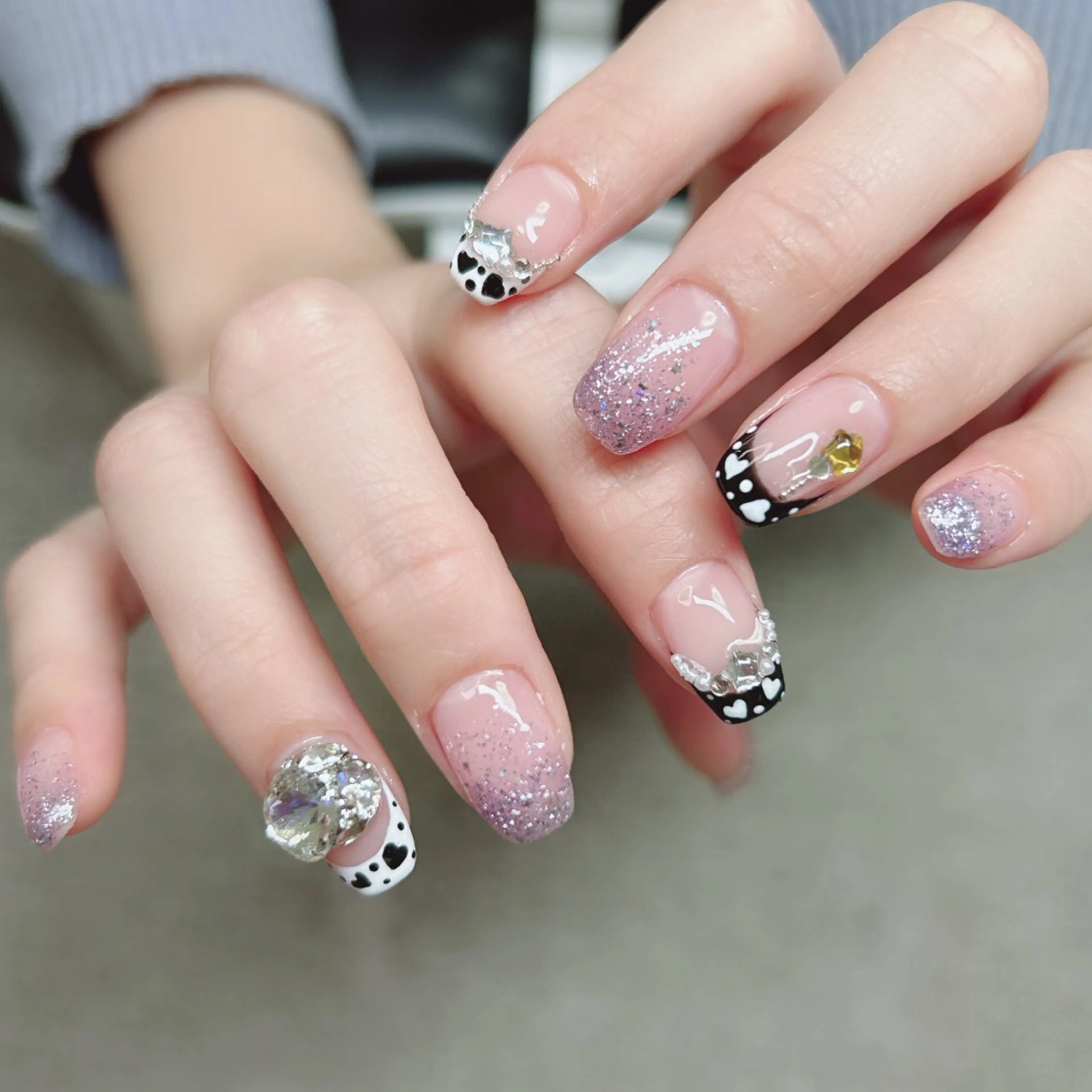 ネイル オーロラネイル ミラーネイル オフィスネイル ワンカラーネイル シンプルネイル ハンドネイル Cute Tips nailのネイルデザイン