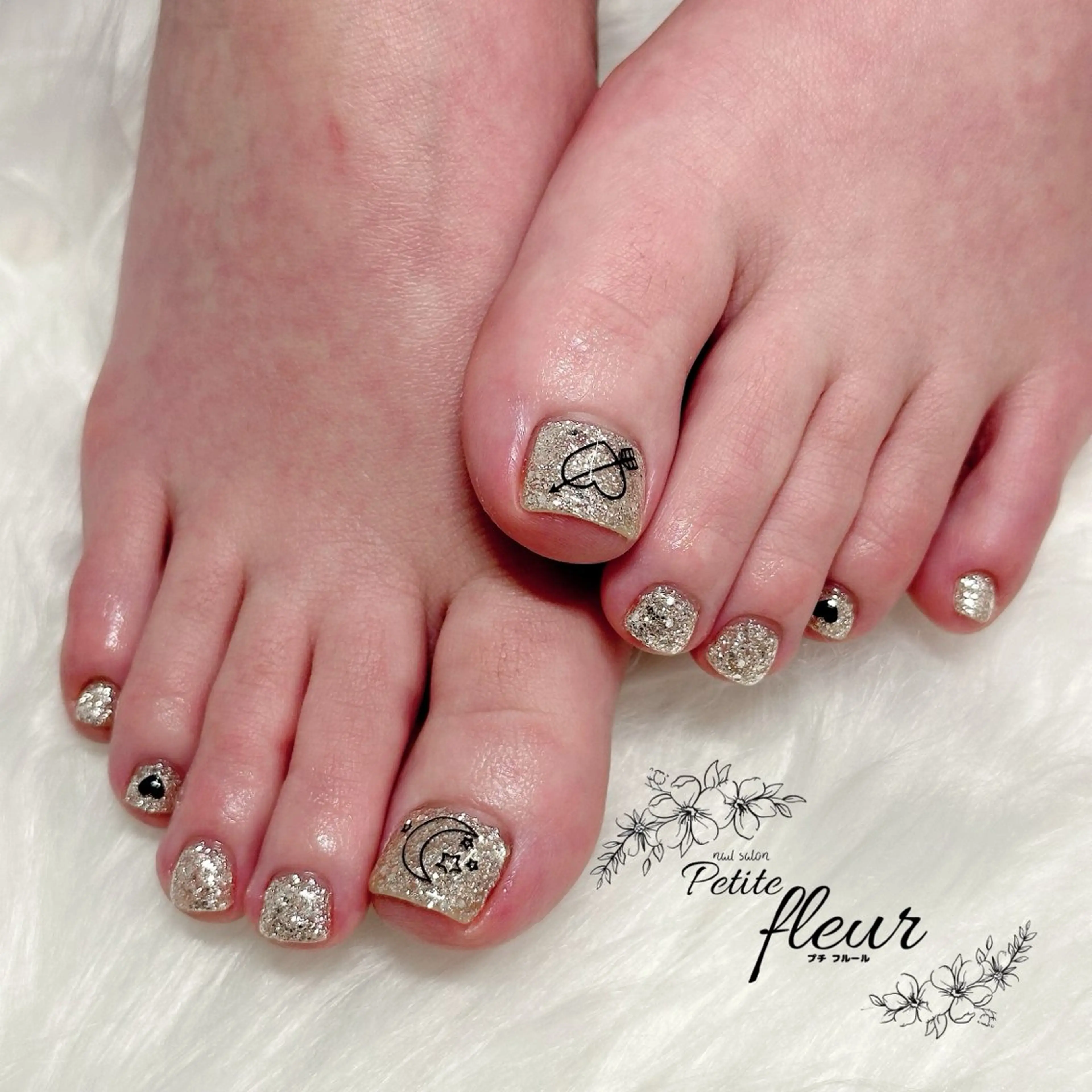 ネイル フットネイル キラキラネイル ❁⃘*。Petite fleur❁⃘*りさのネイルデザイン