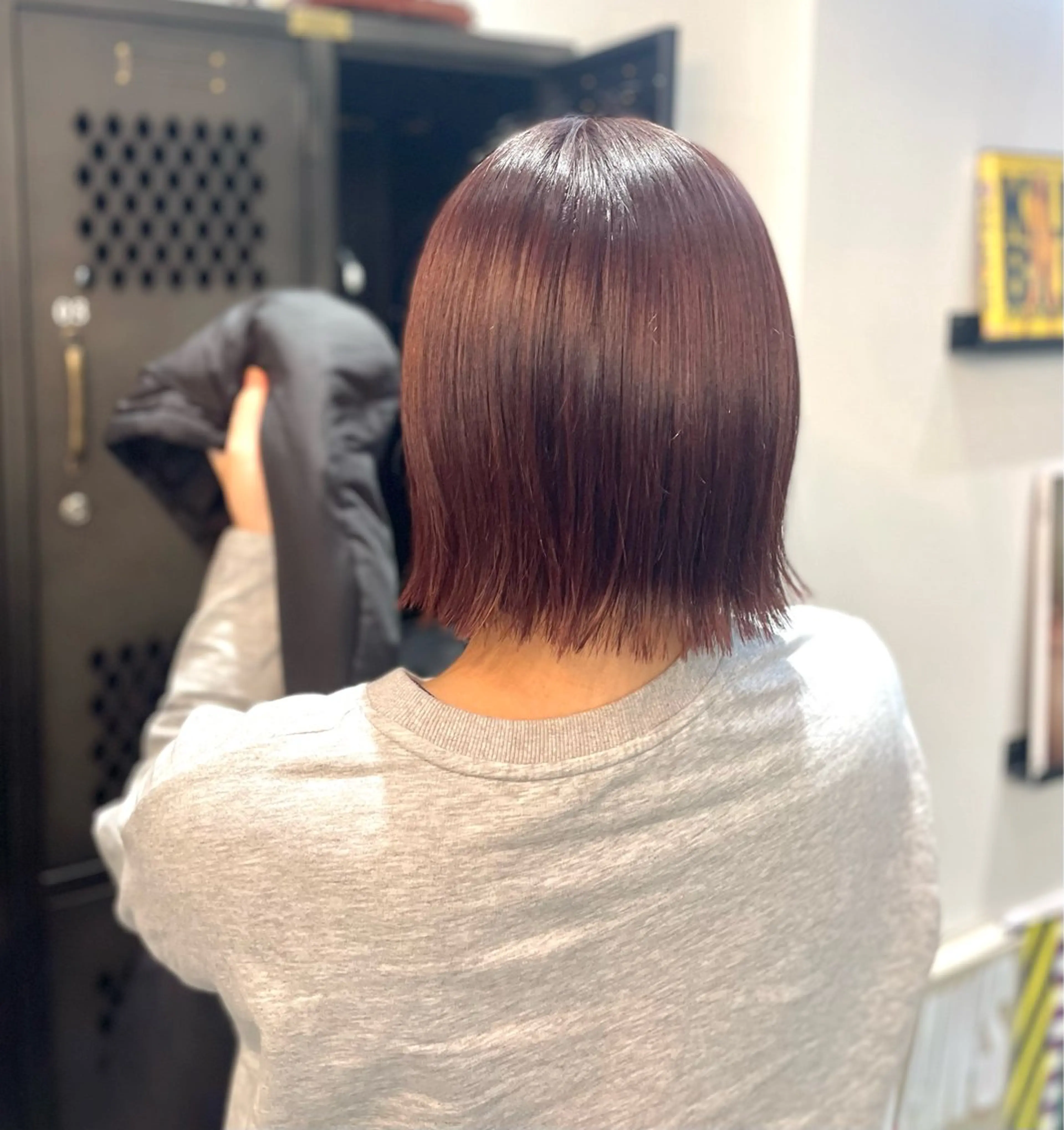 ショート ボブ 外ハネヘア サカシタ アヤカのヘアスタイル