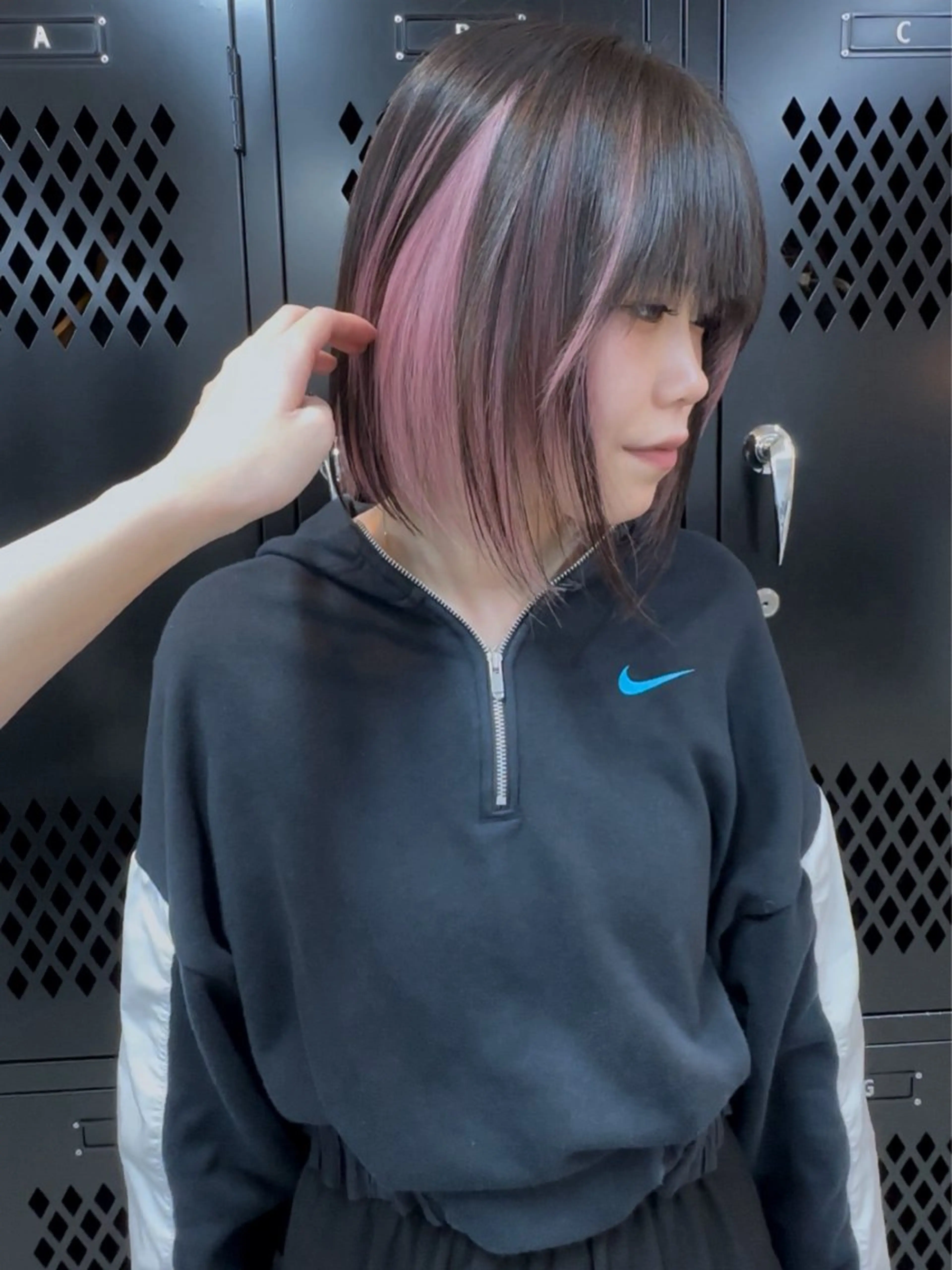 ミディアム ヘアカラー 柏井 陽菜のヘアスタイル