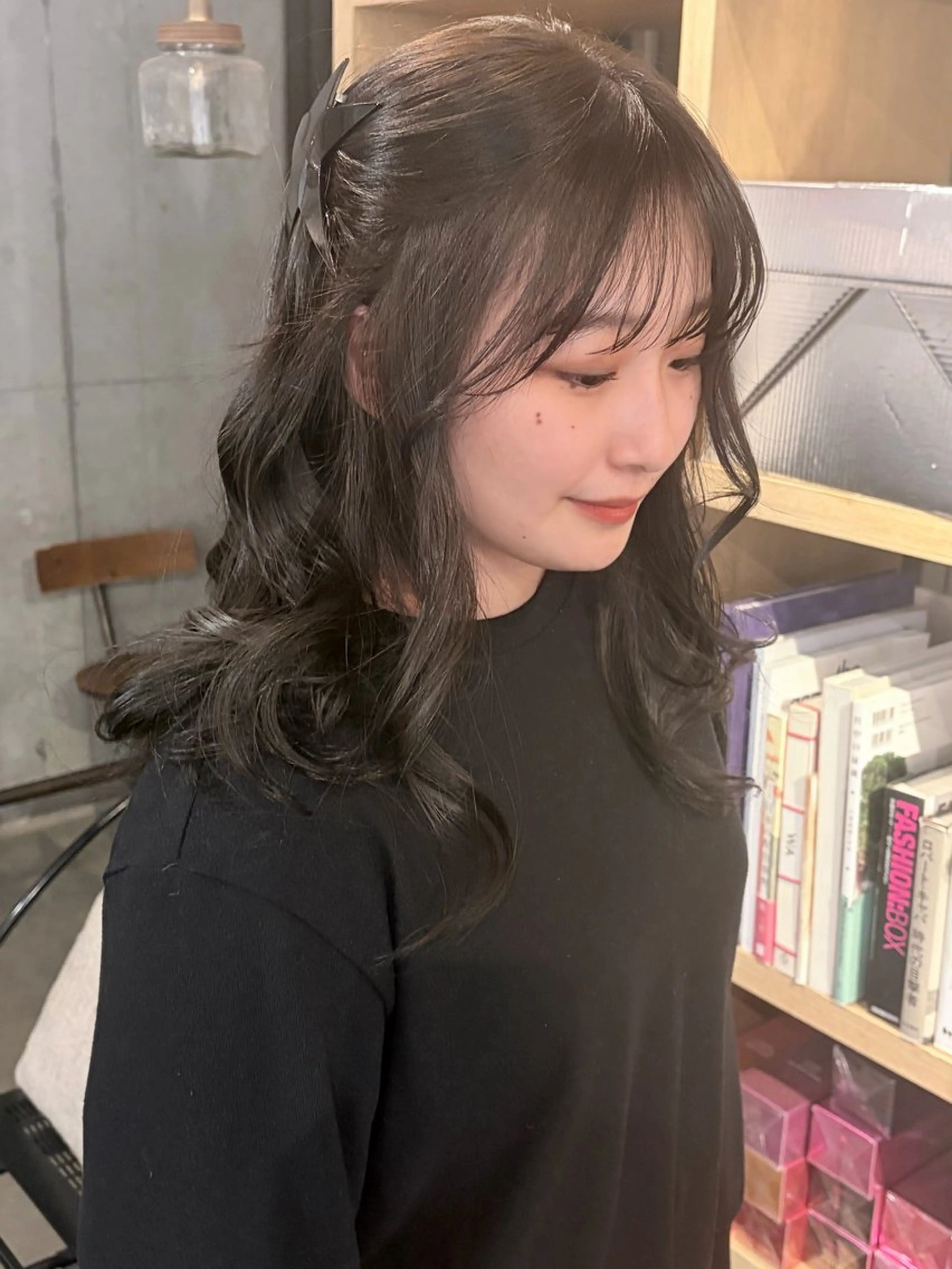 カラー ヘアカラー トリートメント 兼西 菜摘のヘアスタイル