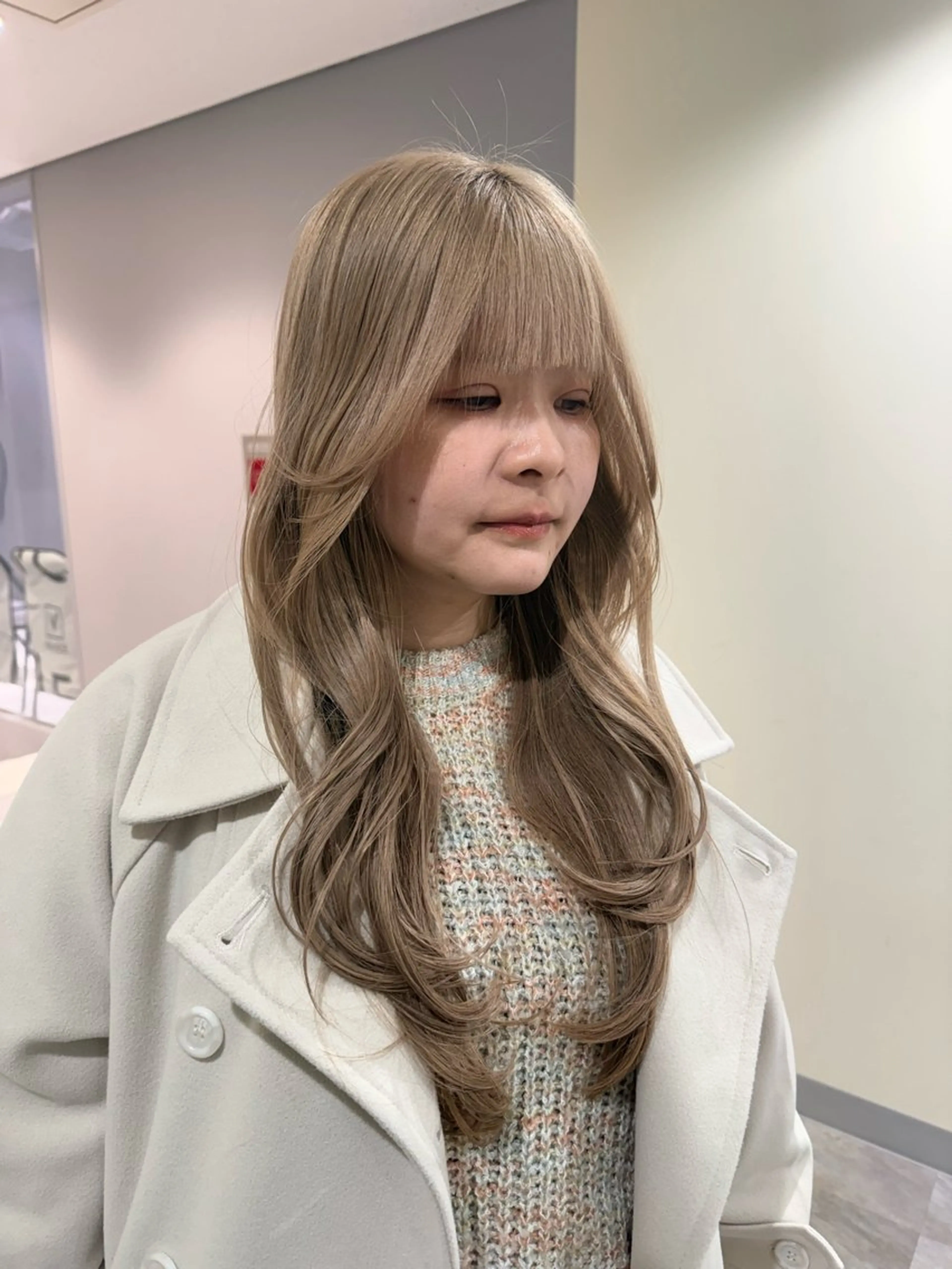 ロング カラー ヘアカラー トリートメント ヘアセット ハイトーンレイヤー 顔まわりSOTAのヘアスタイル